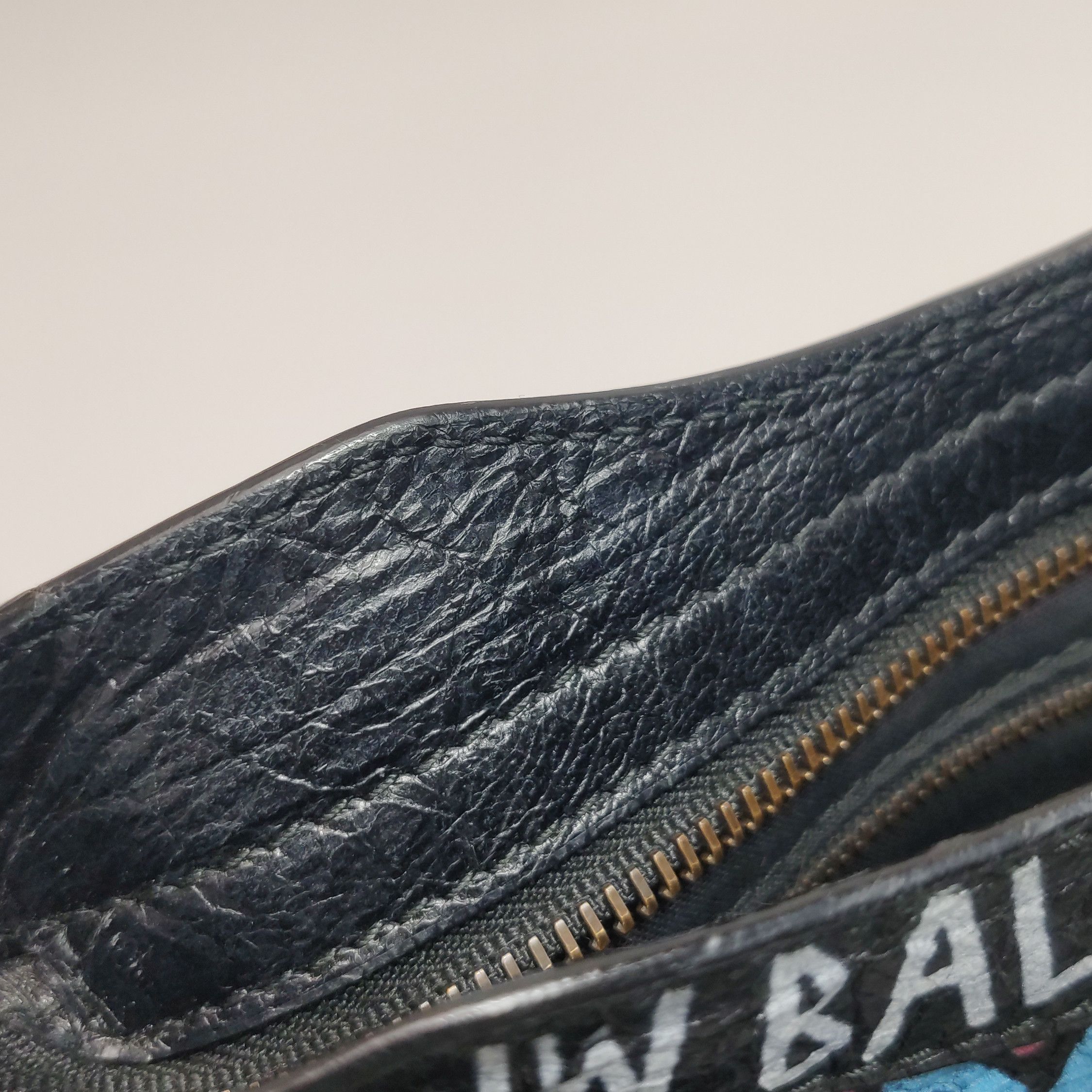 Balenciaga Balenciaga Women os Shoulder Bags Size ONE SIZE - 21 Thumbnail