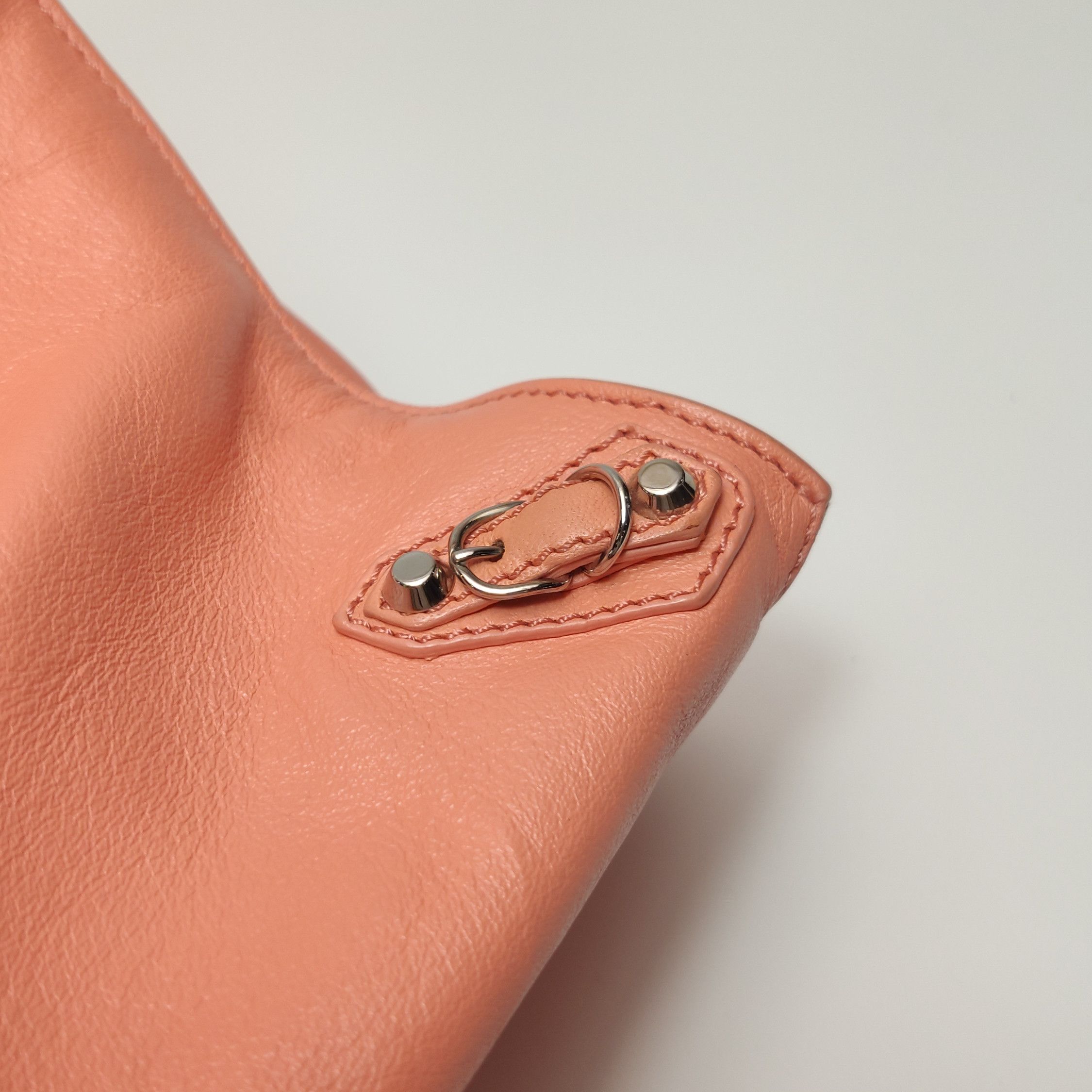 Balenciaga Balenciaga Women os Shoulder Bags Size ONE SIZE - 14 Thumbnail