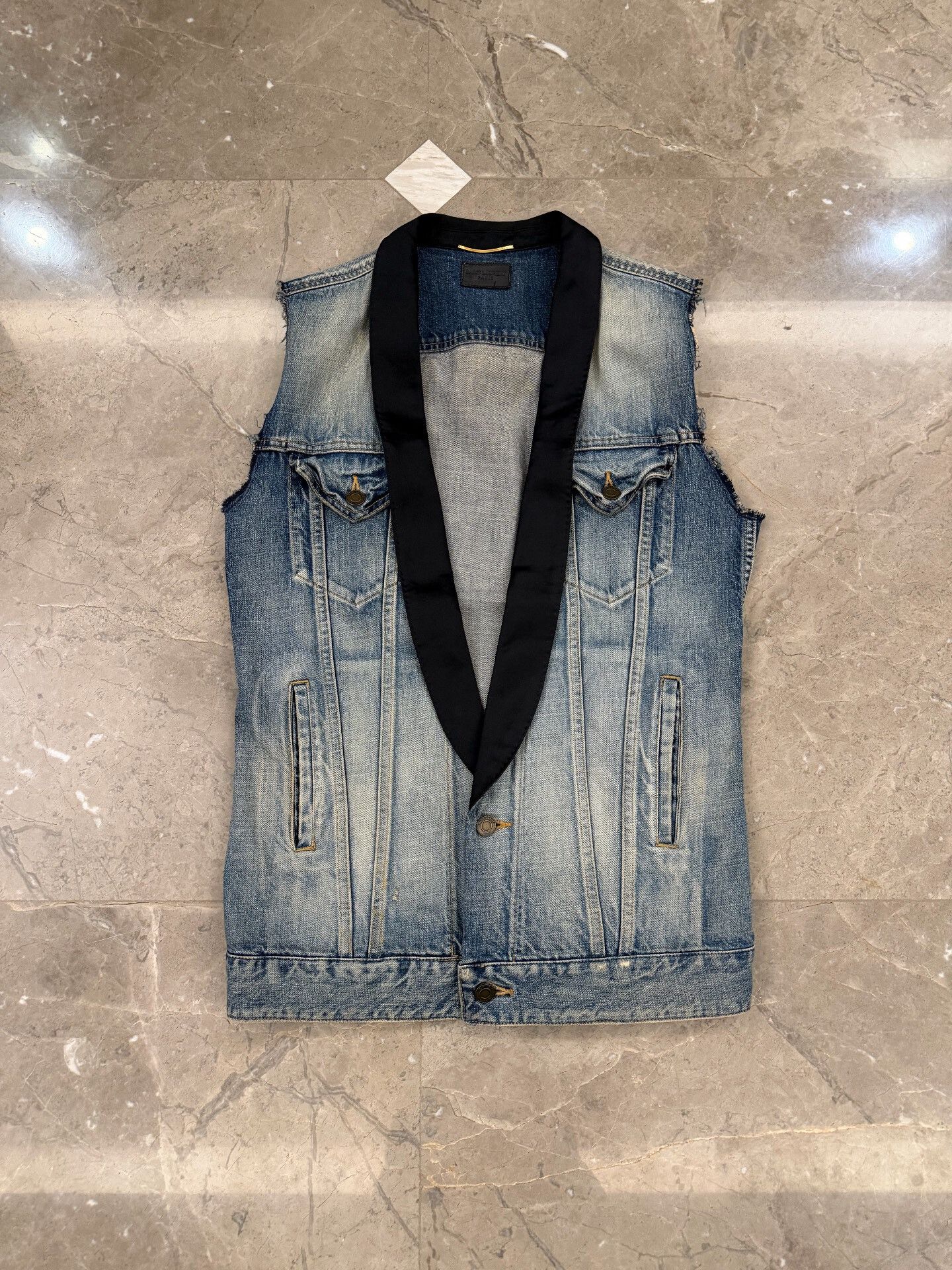 Saint Laurent Paris Saint Laurent Denim Shawl Collar Vest Size XS Size US XS / EU 42 / 0 - 2 Thumbnail