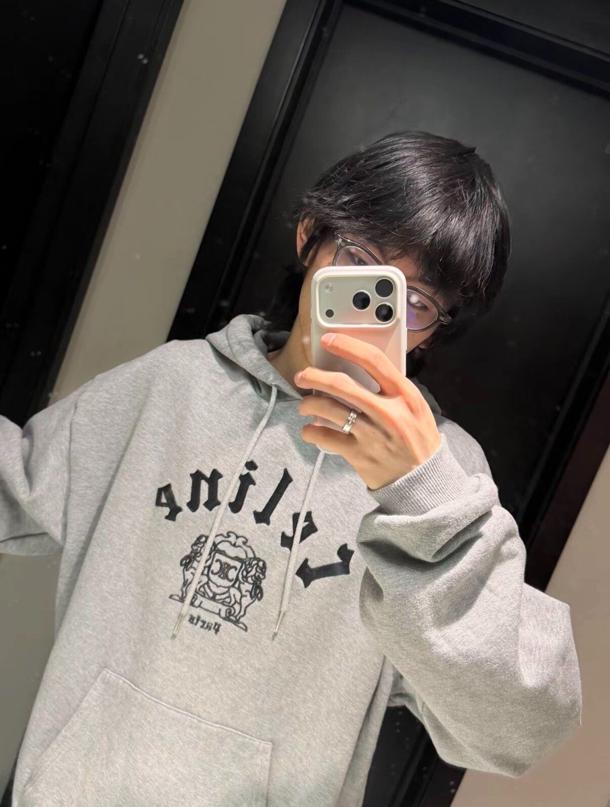 Celine Celine Gothic Logo Hoodie Size M Size US M / EU 48-50 / 2 - 10 Thumbnail