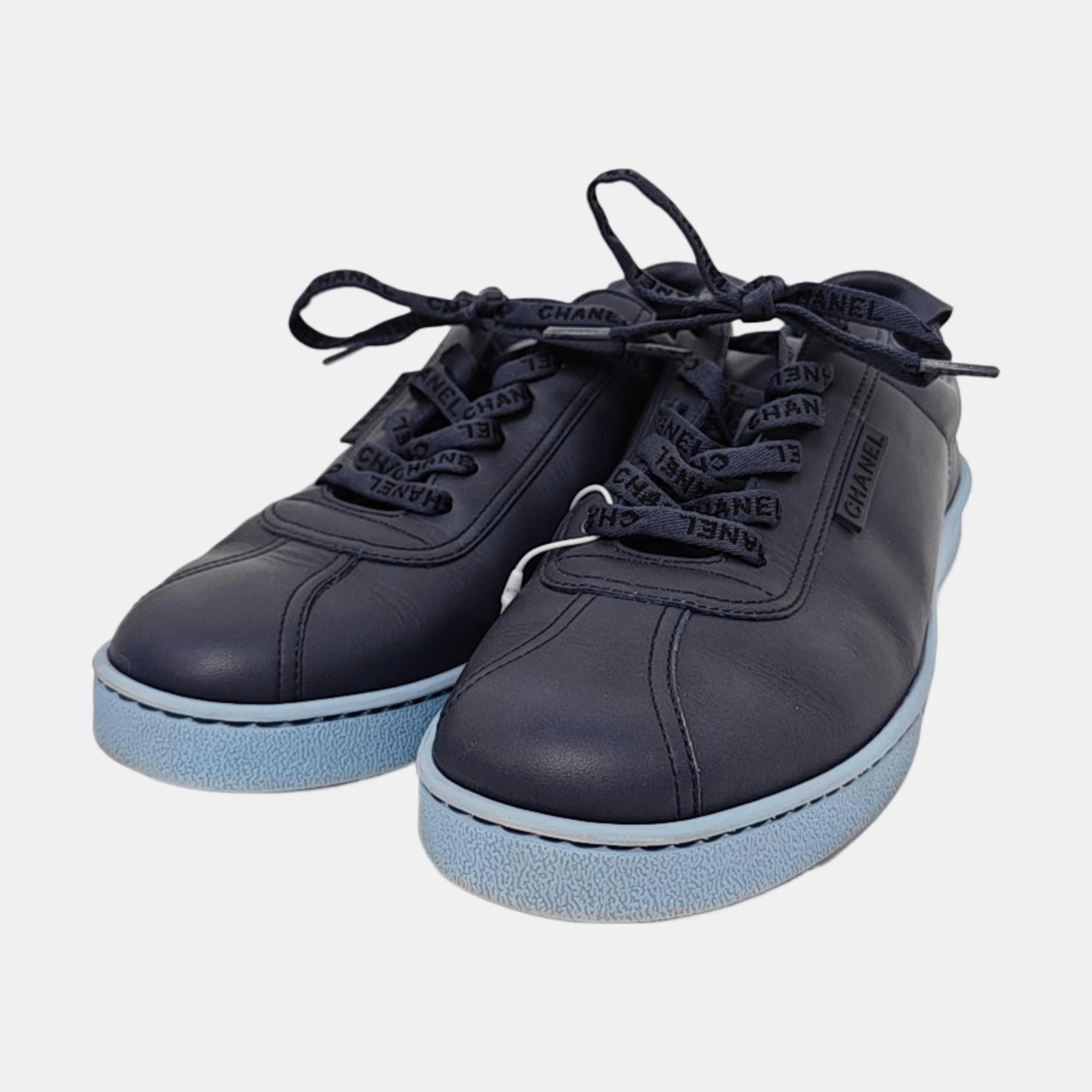 Chanel CHANEL Leather Logo Low-Top Sneakers Size 39.5 Size US 6.5 / EU 39-40 - 2 Thumbnail