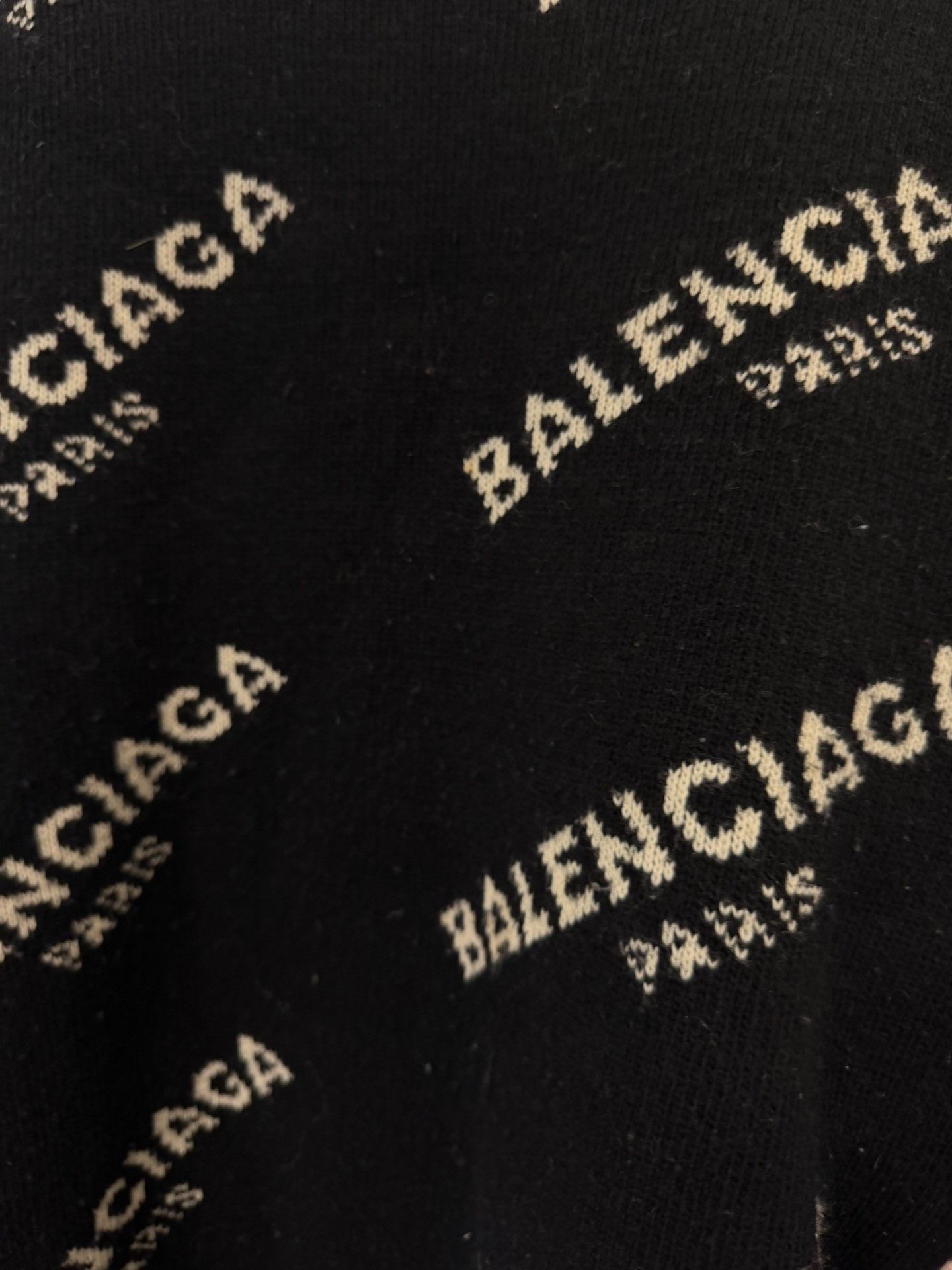 Balenciaga Balenciaga All Over Logo Knit Sweater Size 34 Size XXS / US 00 / IT 34 - 7 Thumbnail