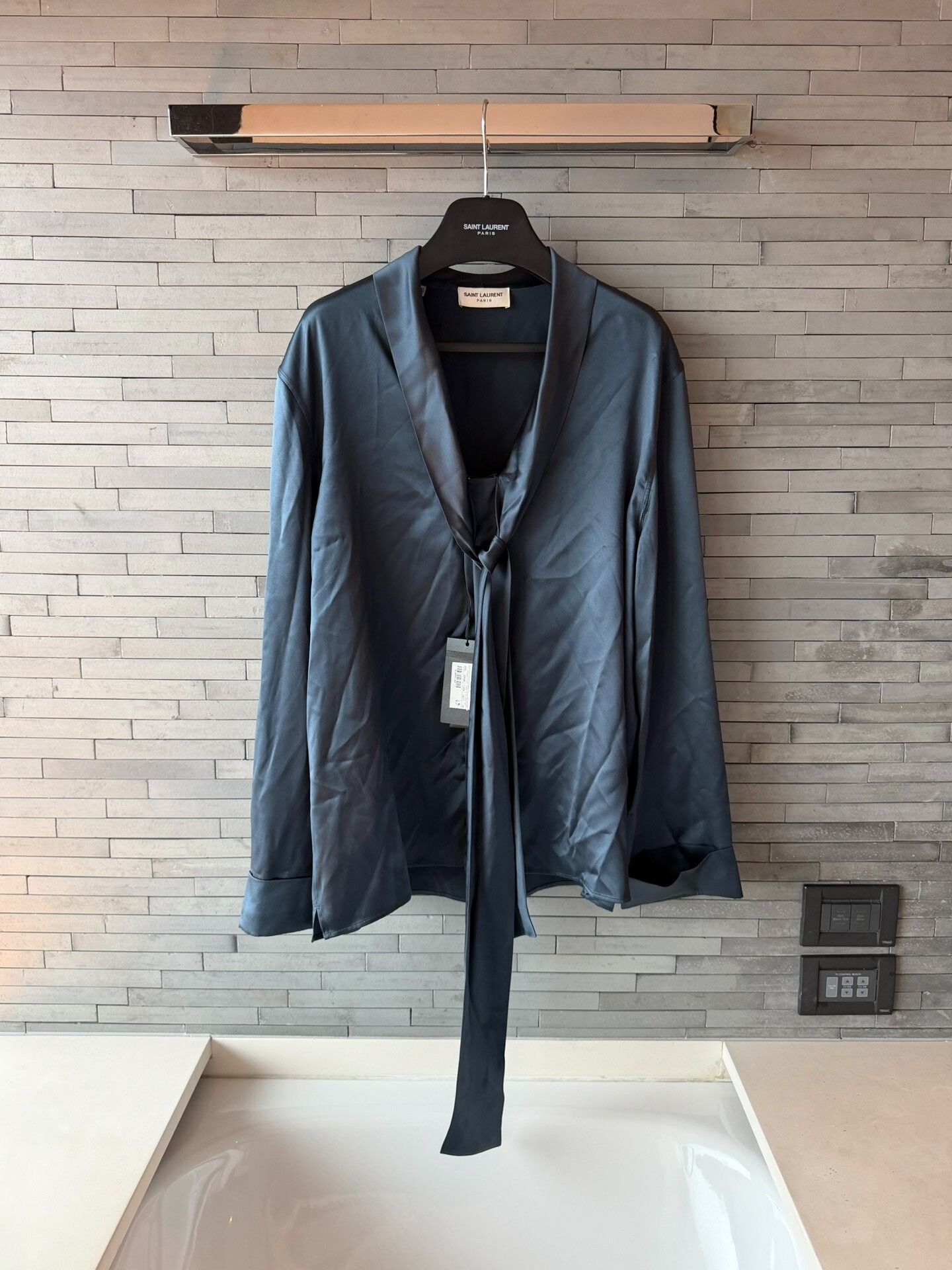 Saint Laurent Paris Saint Laurent Silk Neck Tie Shirt Size L Size US L / EU 52-54 / 3 - 2 Thumbnail