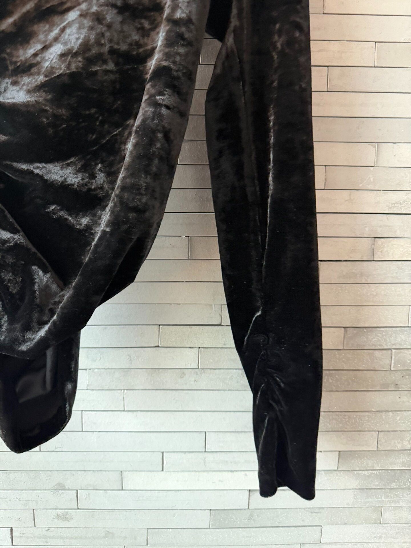 Saint Laurent Paris Saint Laurent Velvet Shirt Size L Size US L / EU 52-54 / 3 - 3 Thumbnail