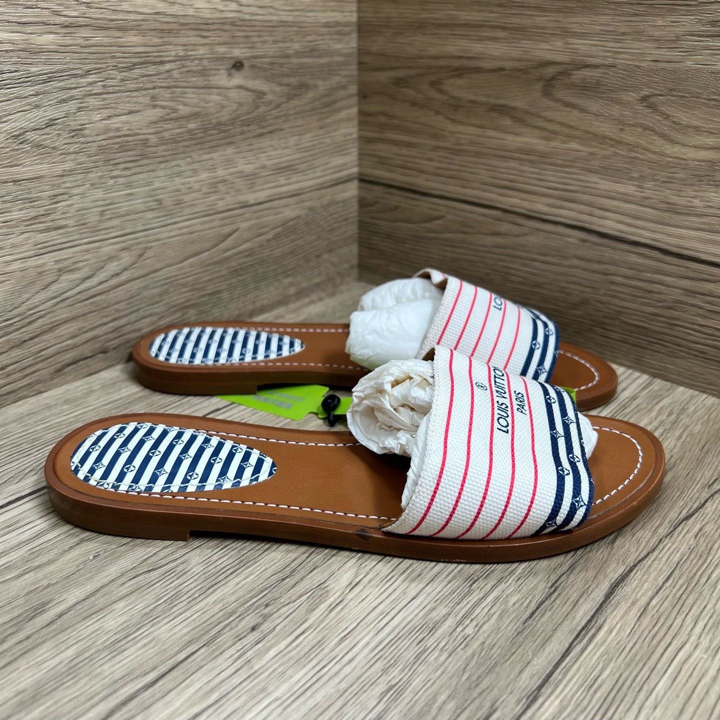 Louis Vuitton Louis Vuitton Lock It Striped Slides Size 36 Size US 6 / IT 36 - 4 Thumbnail