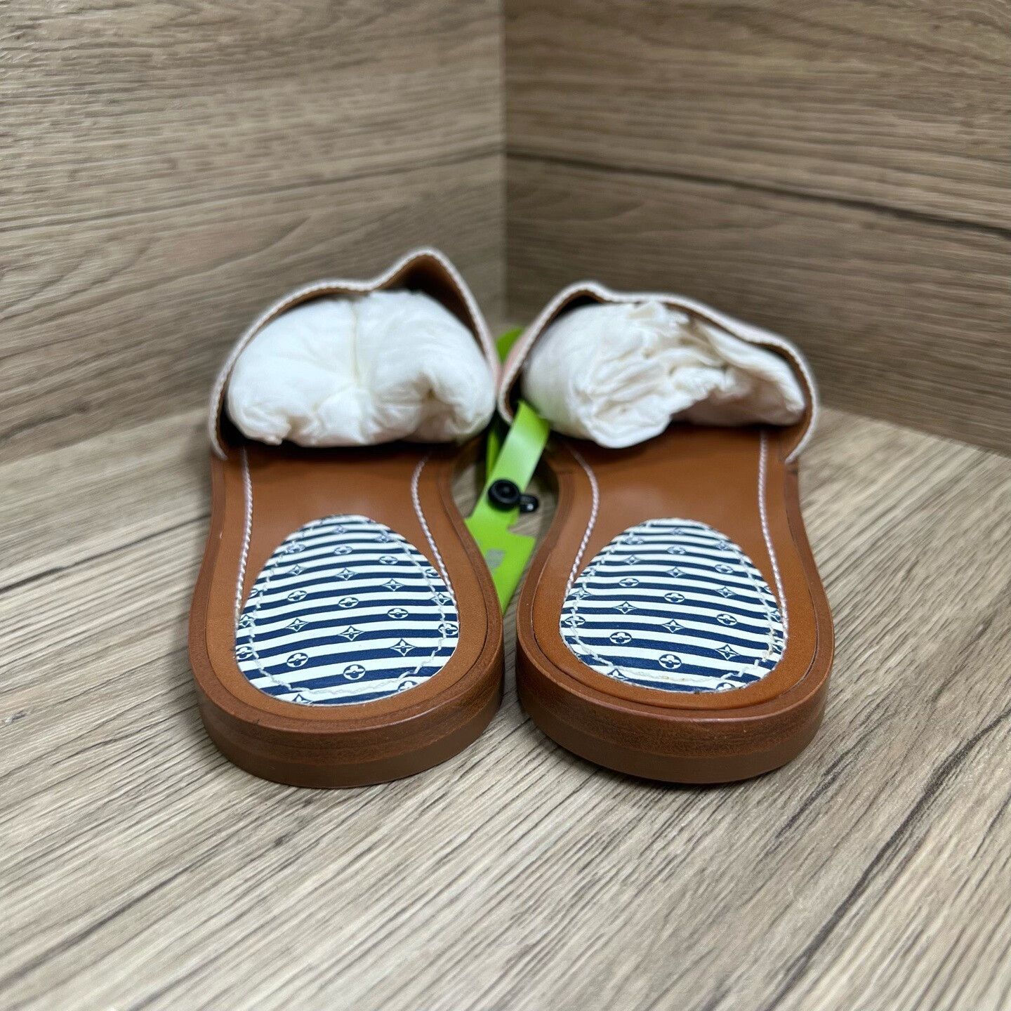 Louis Vuitton Louis Vuitton Lock It Striped Slides Size 36 Size US 6 / IT 36 - 5 Thumbnail