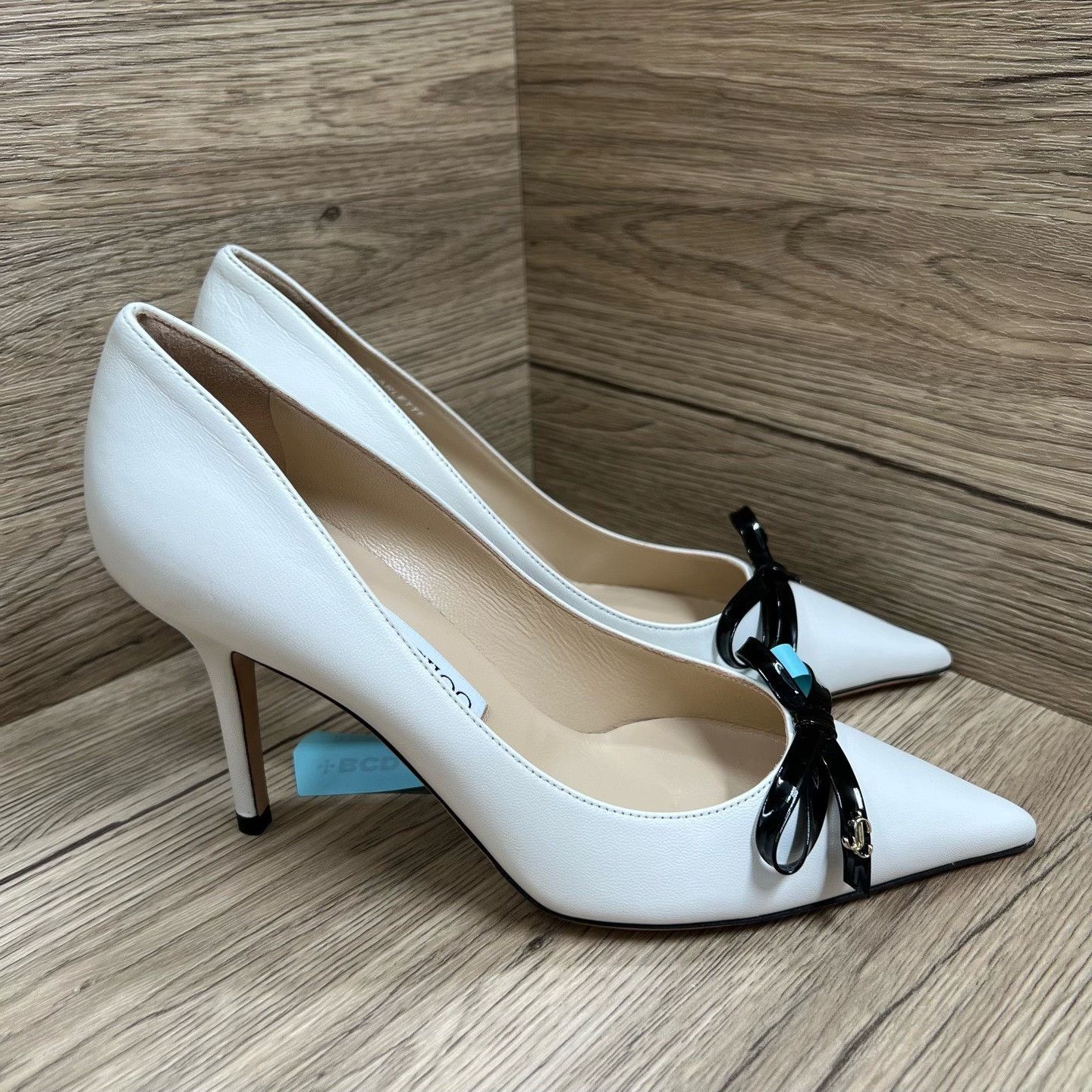 Jimmy Choo Jimmy Choo White Bow Pumps Size 36 Size US 6 / IT 36 - 6 Thumbnail