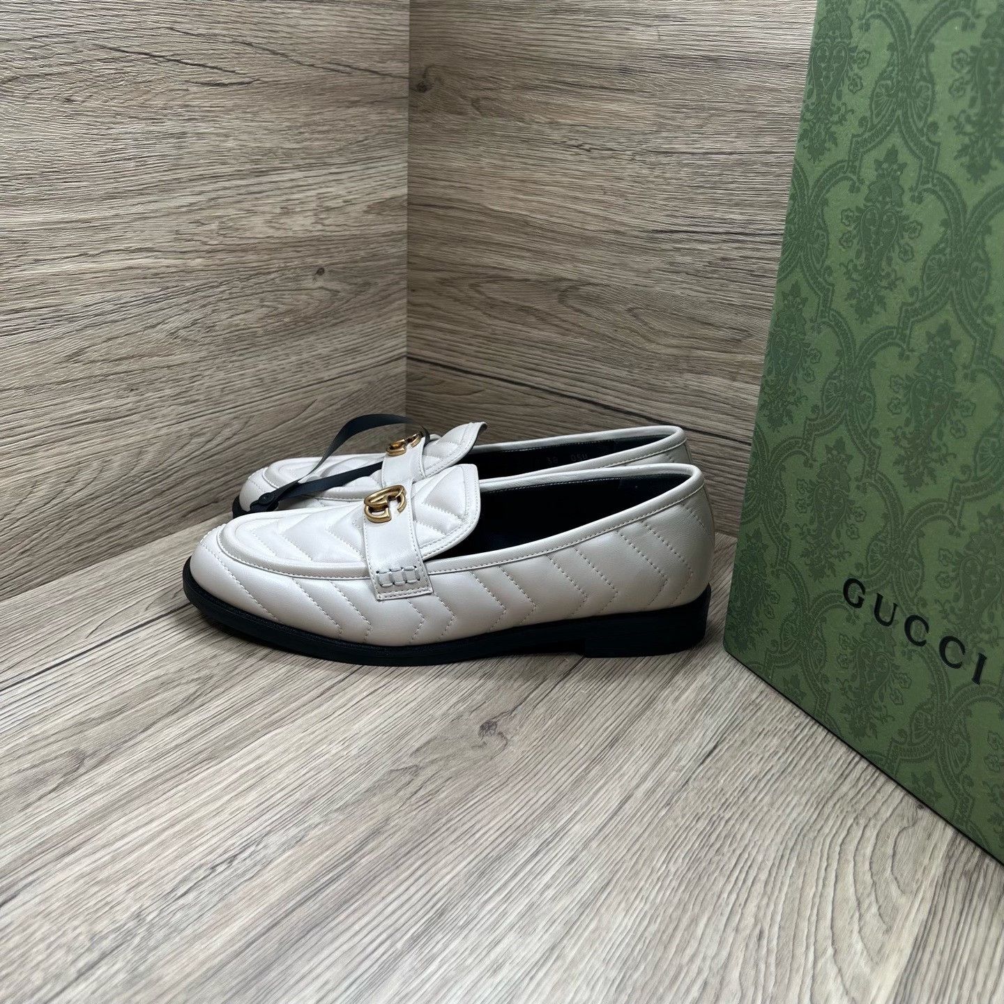 Gucci Gucci Marmont Quilted Loafers Size 38 Size US 8 / IT 38 - 2 Thumbnail