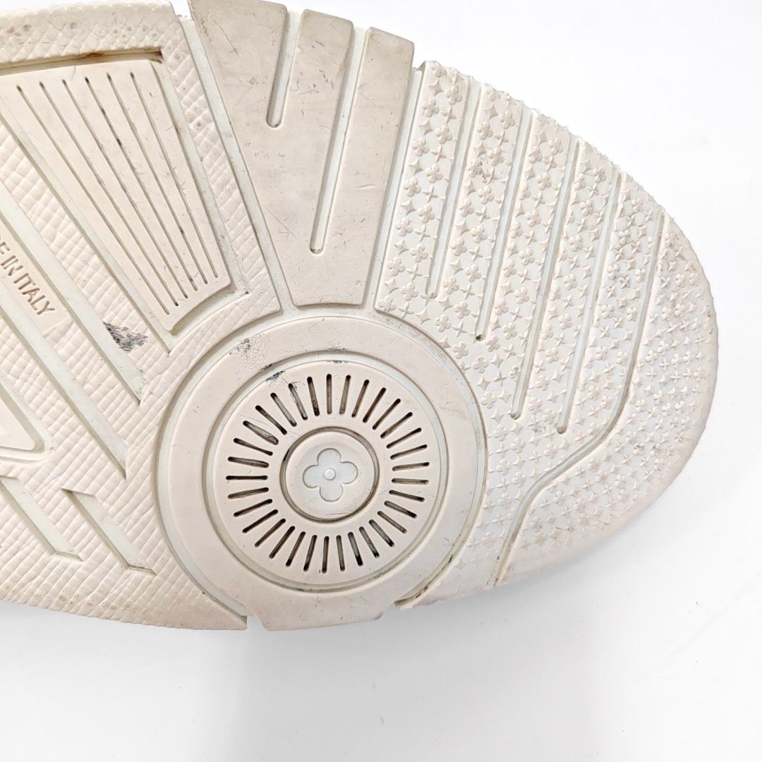 Louis Vuitton LOUIS VUITTON Green Brushstroke Low-Top Sneakers US 9 Size US 9 / EU 42 - 14 Thumbnail