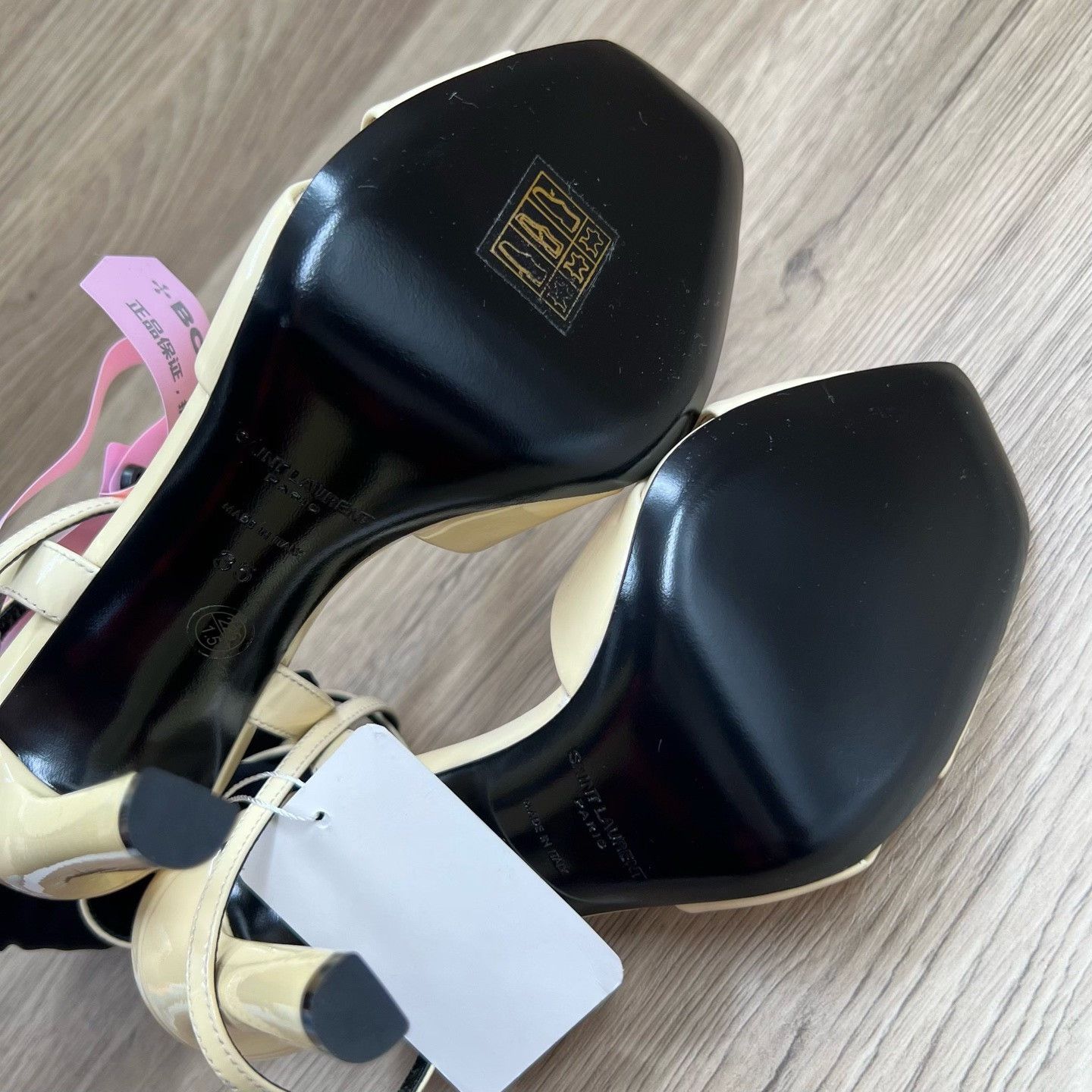 Saint Laurent Paris Saint Laurent Patent Leather Bow Heels Size 35 Size US 4 / IT 34 - 6 Thumbnail