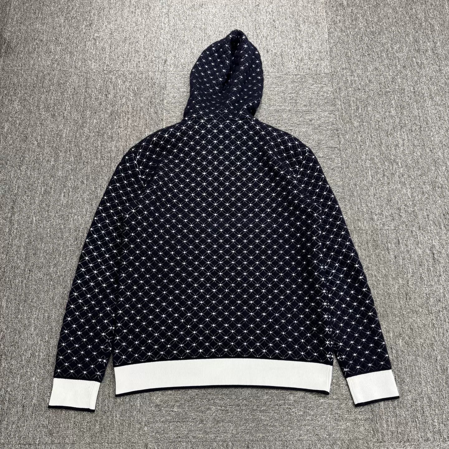 Louis Vuitton Louis Vuitton Monogram Jacquard Hoodie Size M Size US M / EU 48-50 / 2 - 7 Thumbnail