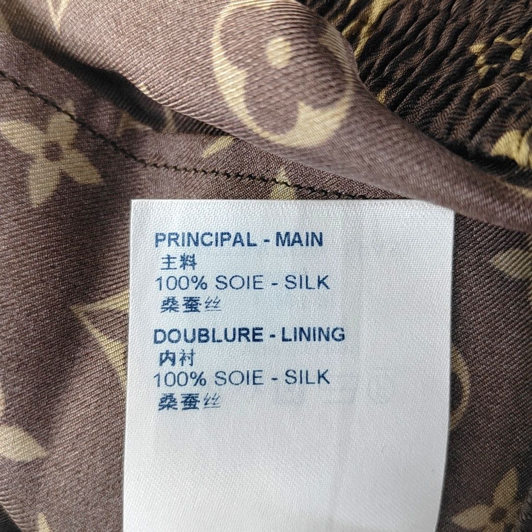 Louis Vuitton LOUIS VUITTON Monogram Print Silk Shorts Size 34 Size 24" / US 00 / IT 34 - 3 Thumbnail