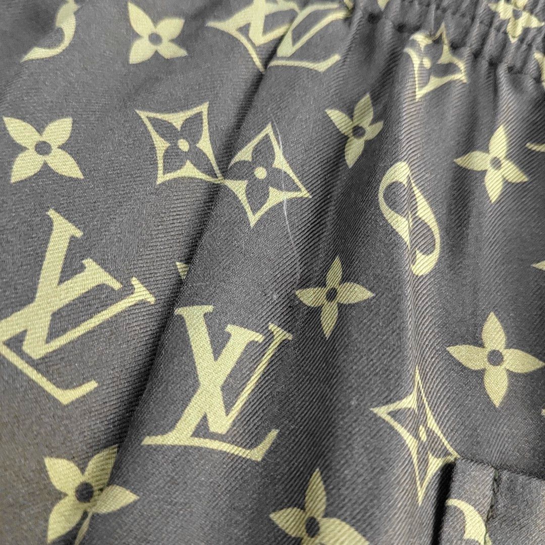 Louis Vuitton LOUIS VUITTON Monogram Print Silk Shorts Size 34 Size 24" / US 00 / IT 34 - 8 Thumbnail