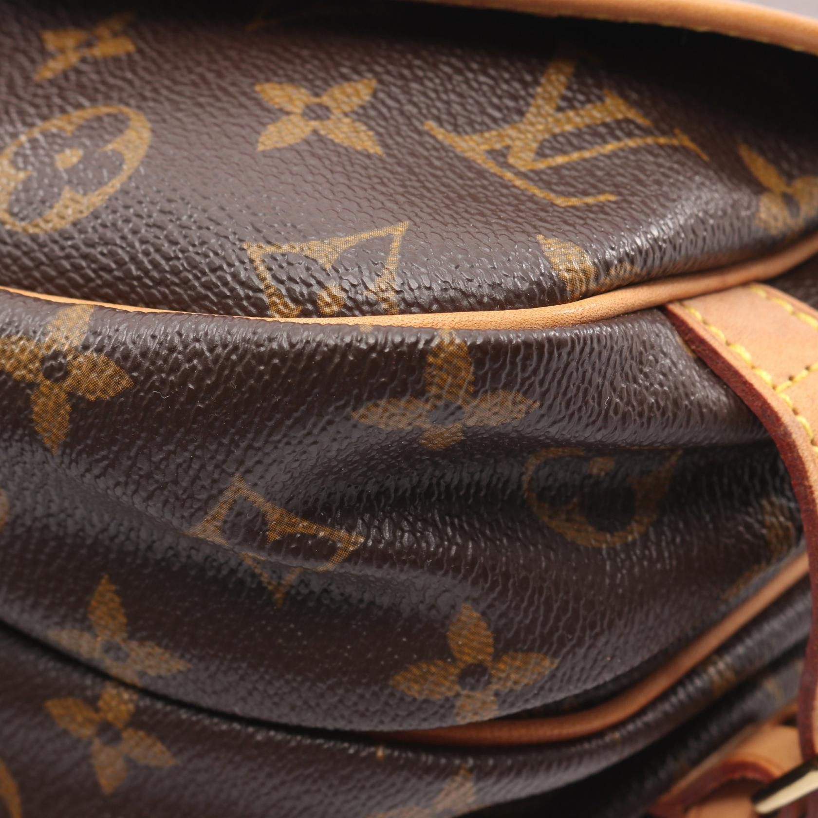 Louis Vuitton Louis Vuitton Louis Vuitton Saumur 30 Monogram Shoulder Bag Textile Shoulder Bag M42256 DUTY FREE for USA Size ONE SIZE - 9 Thumbnail
