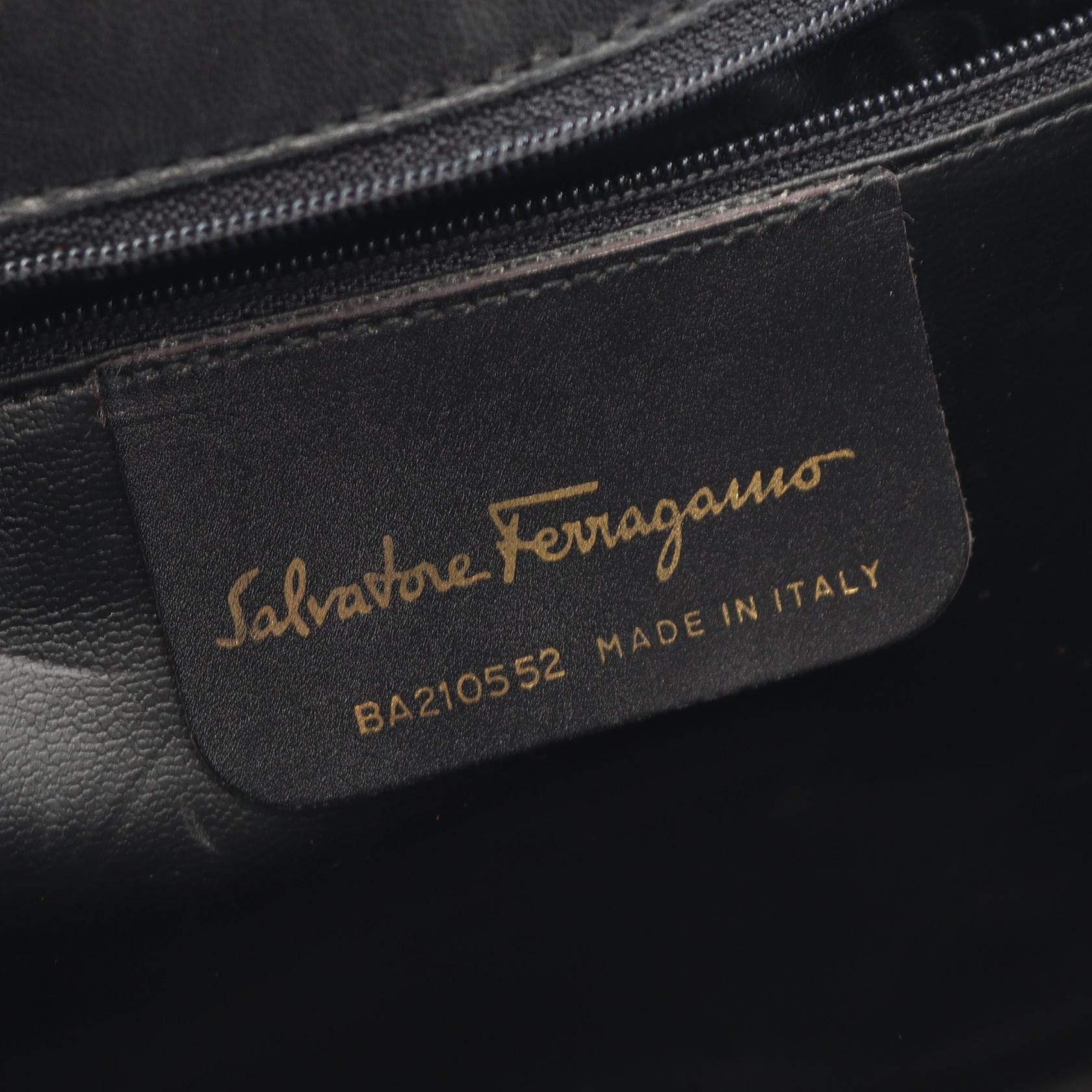 Salvatore Ferragamo Salvatore Ferragamo Salvatore Ferragamo Vara Leather Shoulder Bag Leather Shoulder Bag DUTY FREE for USA Size ONE SIZE - 4 Thumbnail