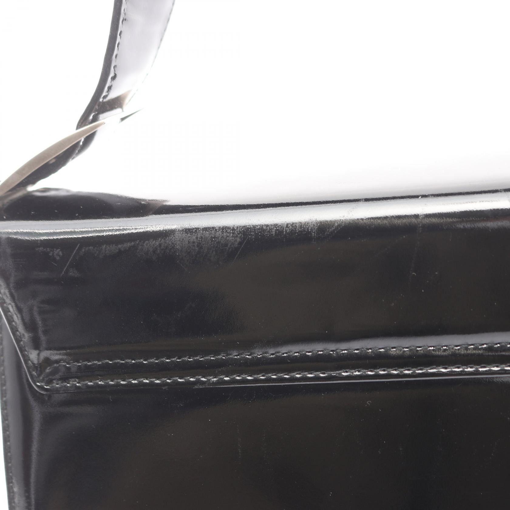 Salvatore Ferragamo Salvatore Ferragamo Salvatore Ferragamo Vara patent leather handbag Leather Handbag 218854 DUTY FREE for USA Size ONE SIZE - 8 Thumbnail