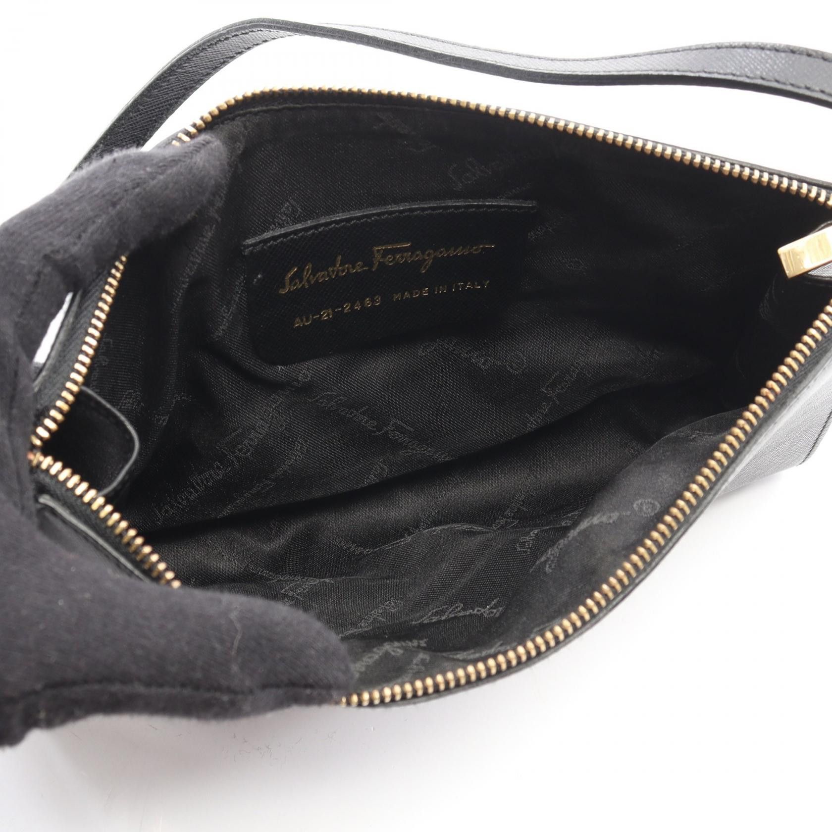 Salvatore Ferragamo Salvatore Ferragamo Salvatore Ferragamo Gancini Leather Shoulder Bag Leather Shoulder Bag DUTY FREE for USA Size ONE SIZE - 3 Thumbnail