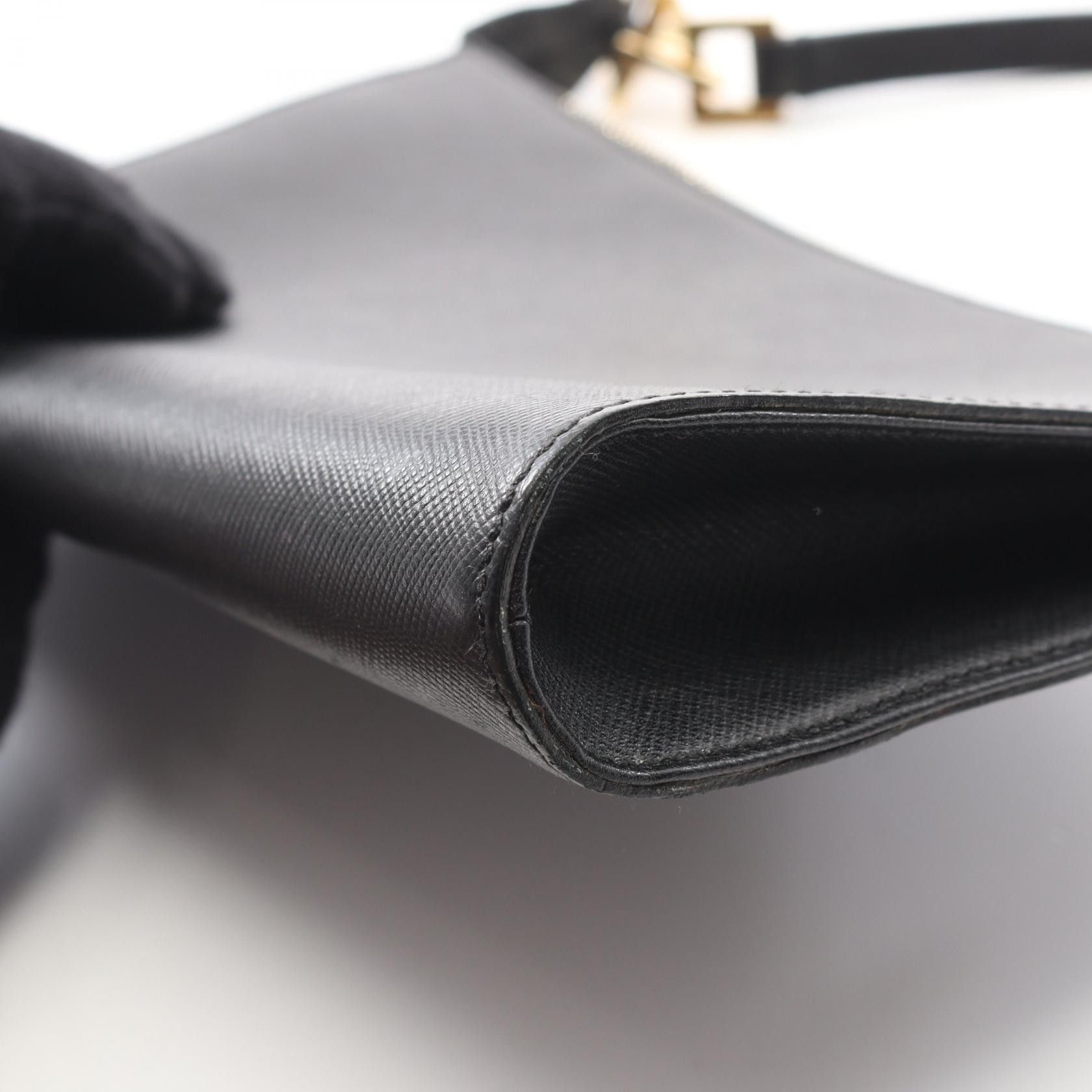 Salvatore Ferragamo Salvatore Ferragamo Salvatore Ferragamo Gancini Leather Shoulder Bag Leather Shoulder Bag DUTY FREE for USA Size ONE SIZE - 7 Thumbnail