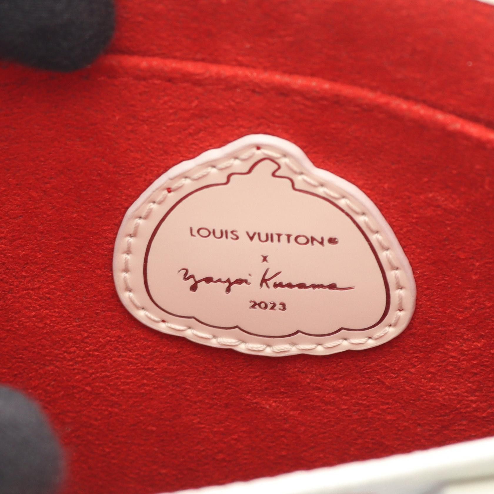 Louis Vuitton Louis Vuitton Louis Vuitton Petit Sac Plat Epi handbag Limited Leather Handbag M81986 DUTY FREE for USA Size ONE SIZE - 4 Thumbnail