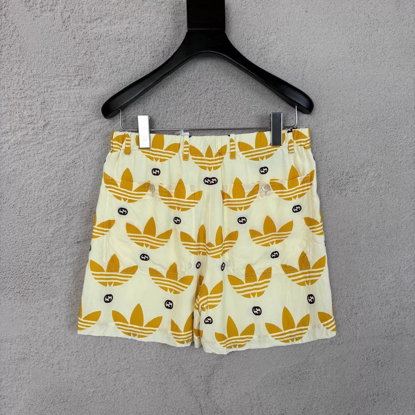 Gucci Multi-Patterned Casual Shorts Size US 28 / EU 44 - 2 Thumbnail