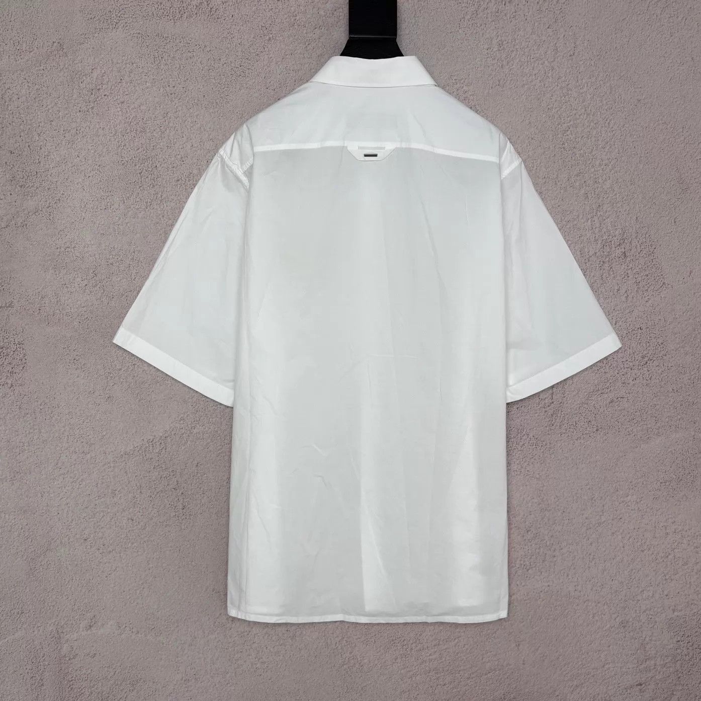 Louis Vuitton White Short-Sleeve Button-Up Shirt with Logo Size US L / EU 52-54 / 3 - 2 Thumbnail