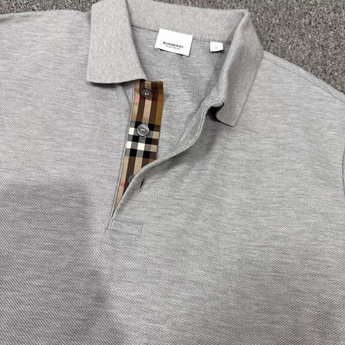 Burberry Gray Short Sleeve Polo Shirt Size L Size US L / EU 52-54 / 3 - 3 Thumbnail