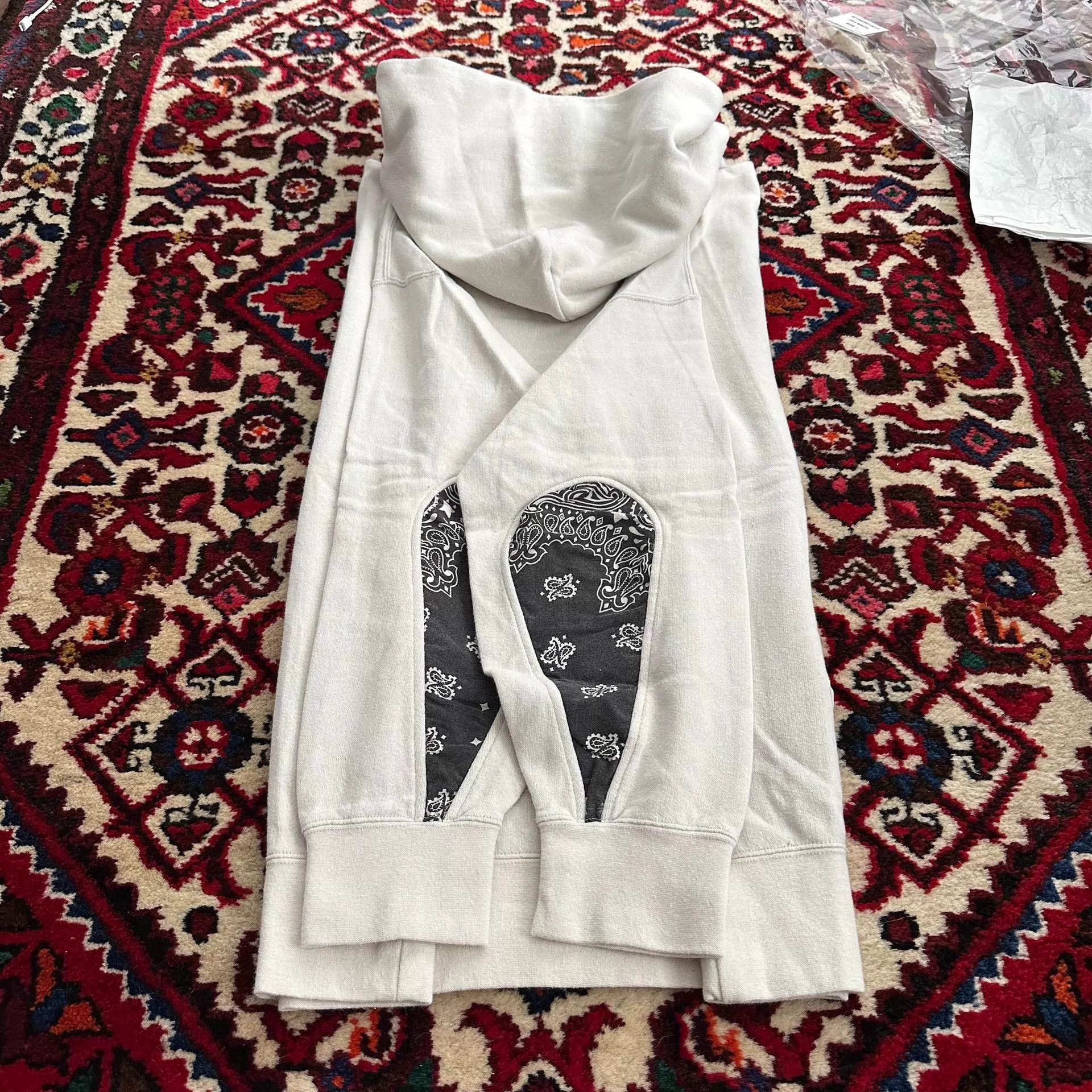 Visvim White Hoodie with Bandana Print Elbow Patches Size US S / EU 44-46 / 1 - 5 Thumbnail