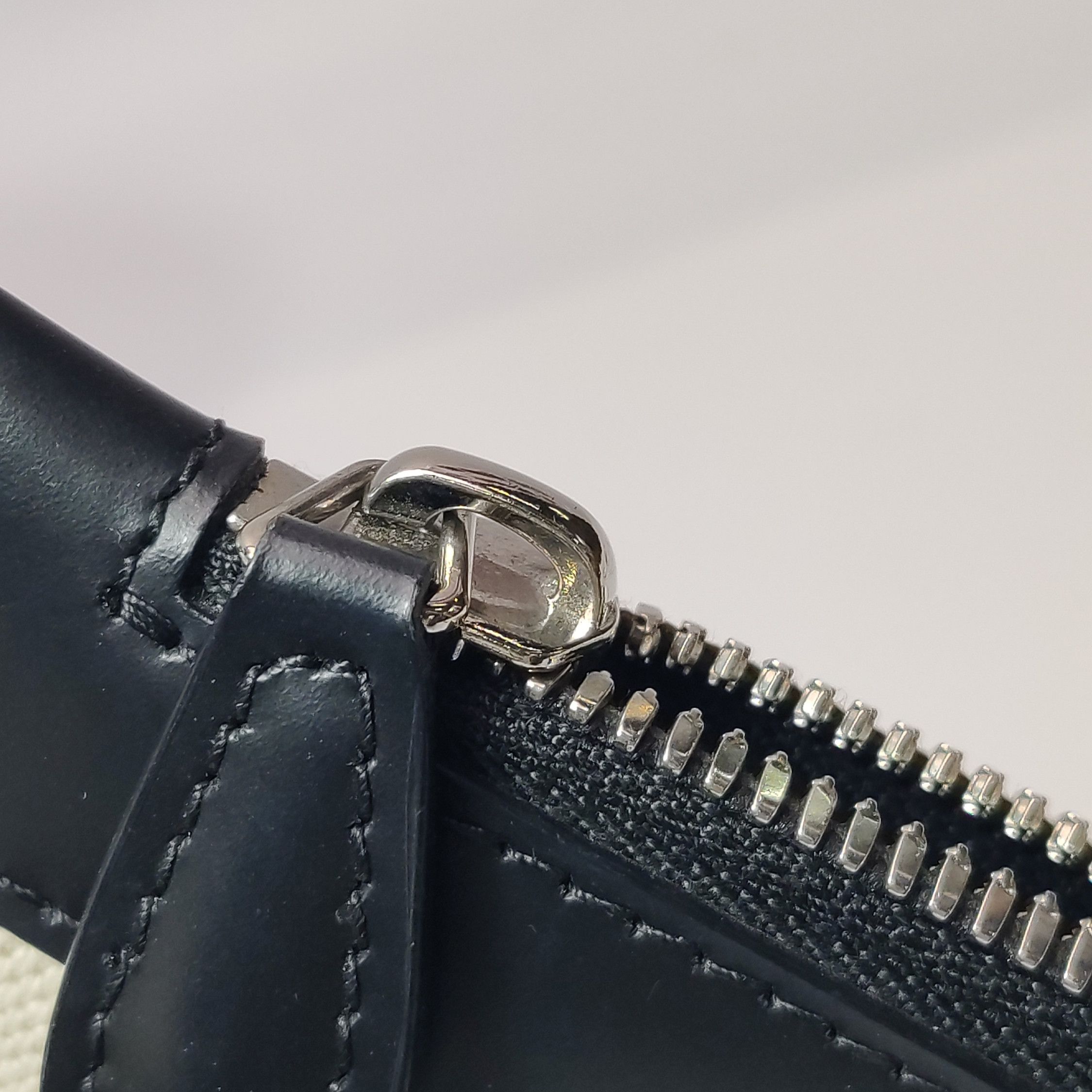 Balenciaga Balenciaga Women os Shoulder Bags Size ONE SIZE - 11 Thumbnail