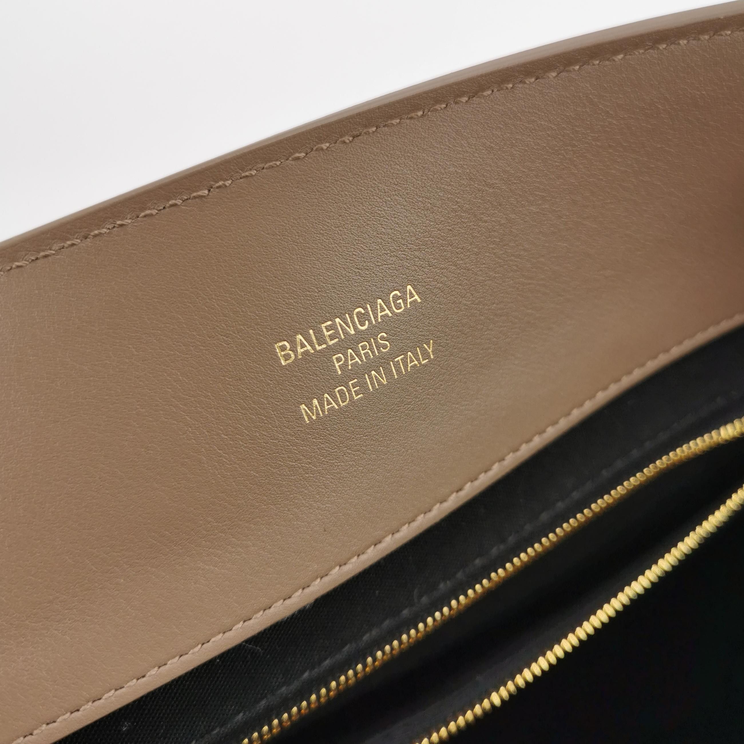 Balenciaga Balenciaga Women os Shoulder Bags Size ONE SIZE - 8 Thumbnail