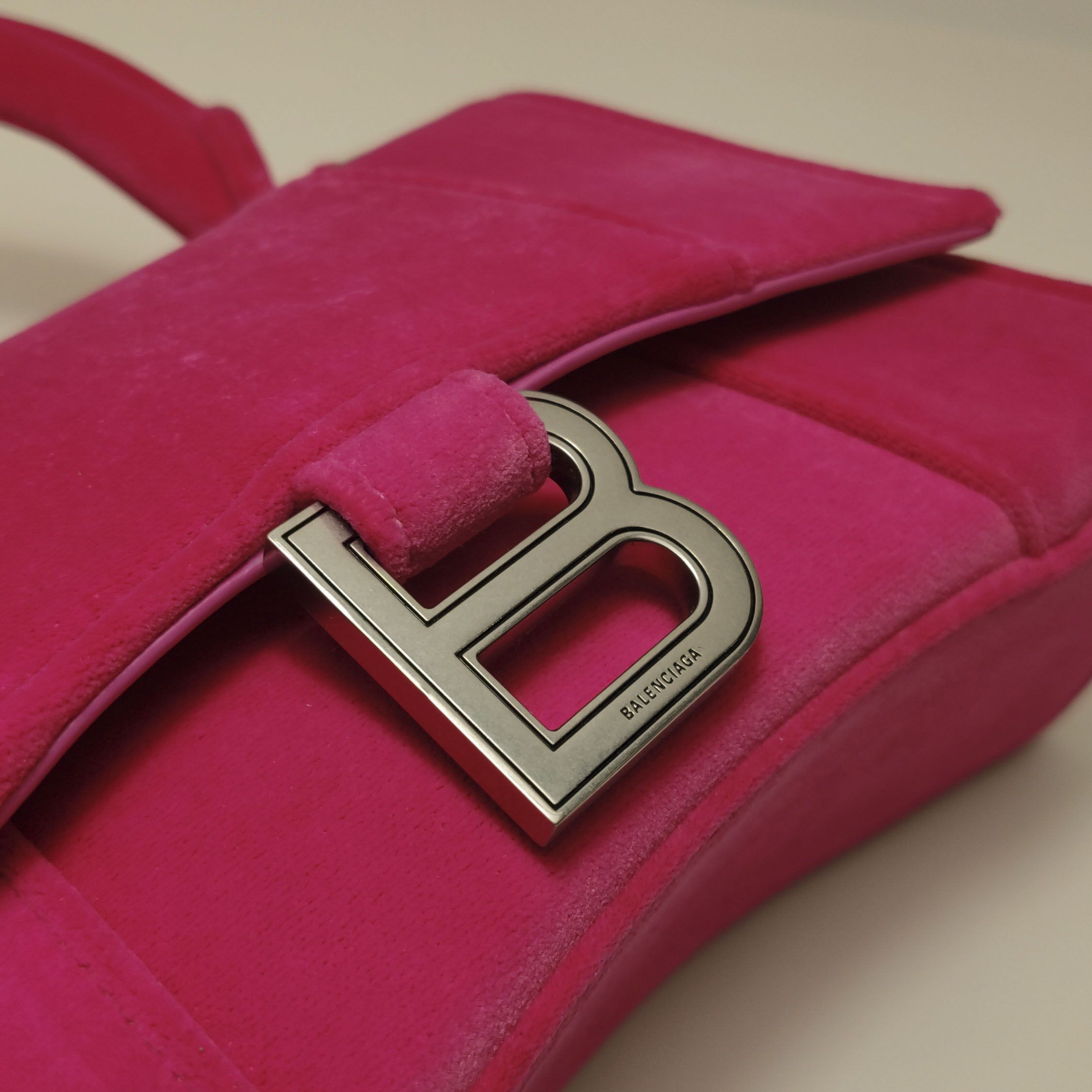 Balenciaga Balenciaga Women os Crossbody Bags Size ONE SIZE - 13 Thumbnail