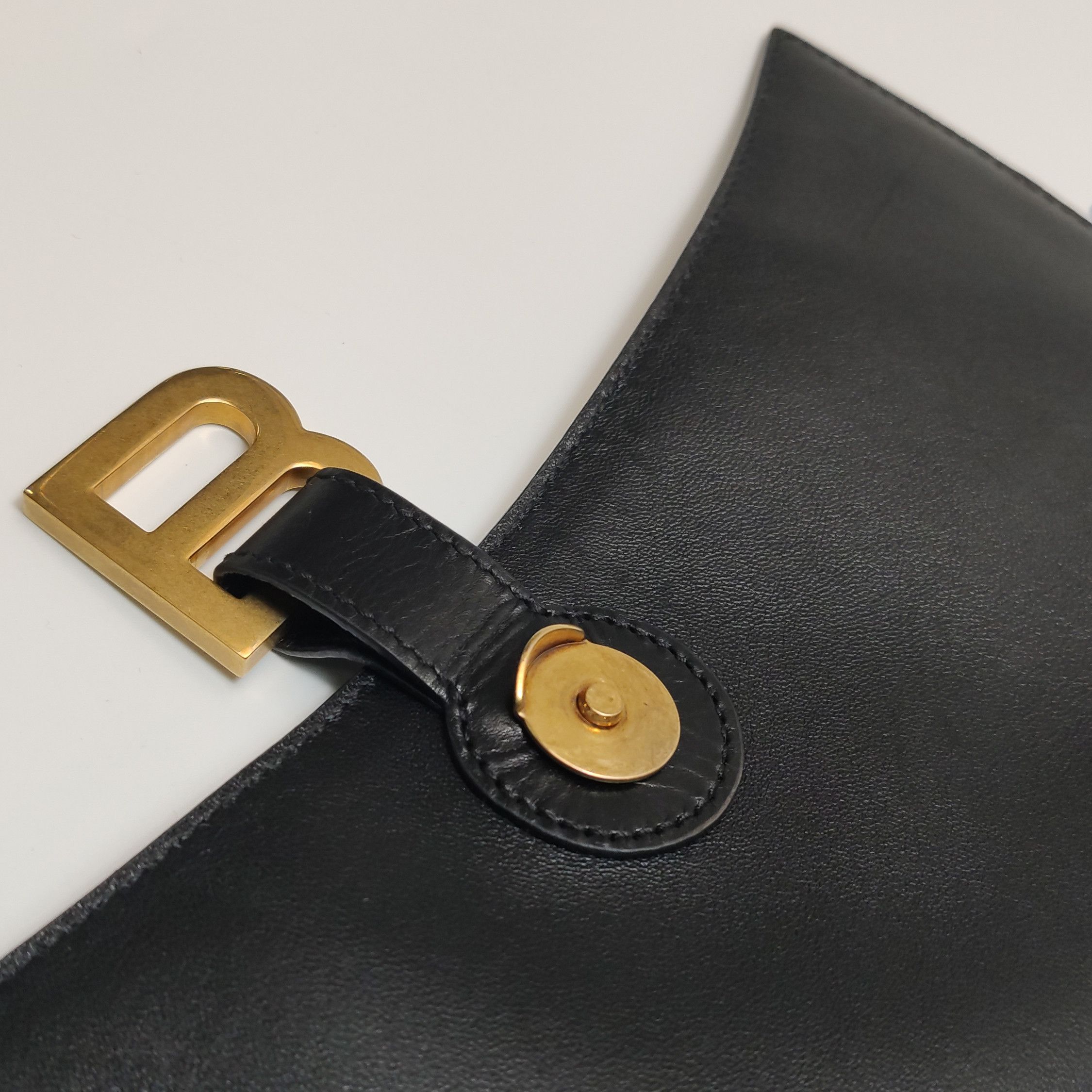 Balenciaga Balenciaga Women os Shoulder Bags Size ONE SIZE - 16 Thumbnail