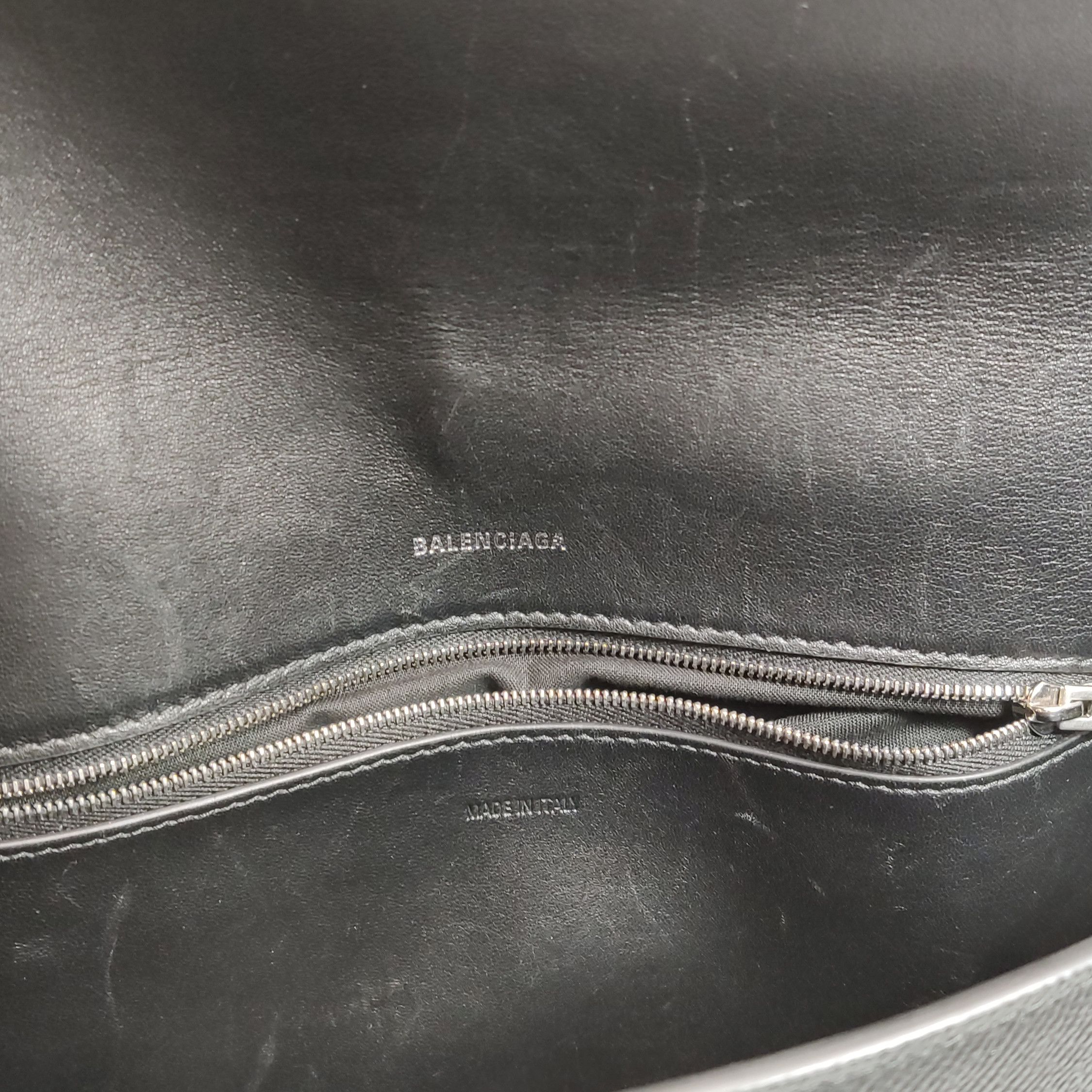 Balenciaga Balenciaga Women os Shoulder Bags Size ONE SIZE - 11 Thumbnail