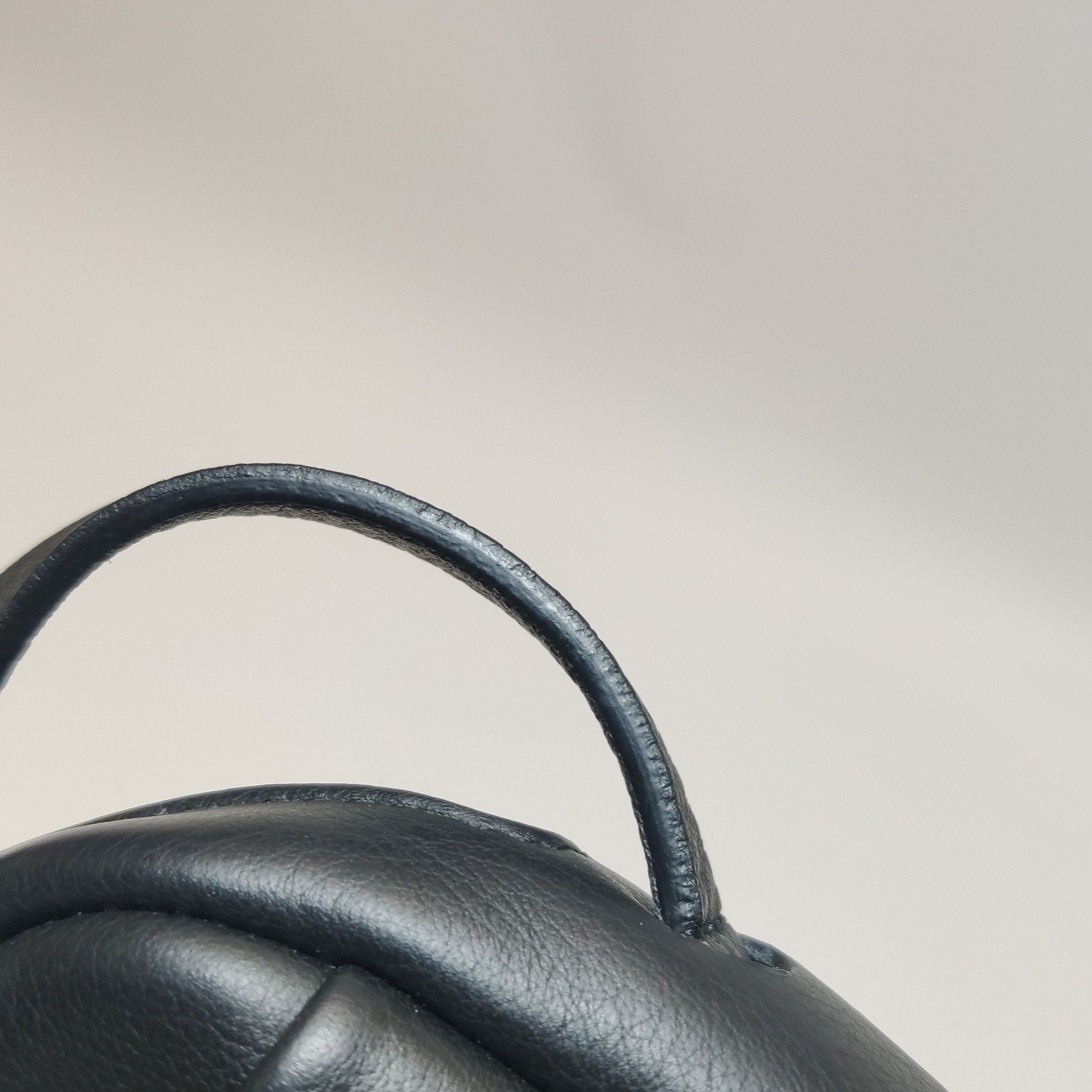 Balenciaga Balenciaga Women os Crossbody Bags Size ONE SIZE - 19 Thumbnail