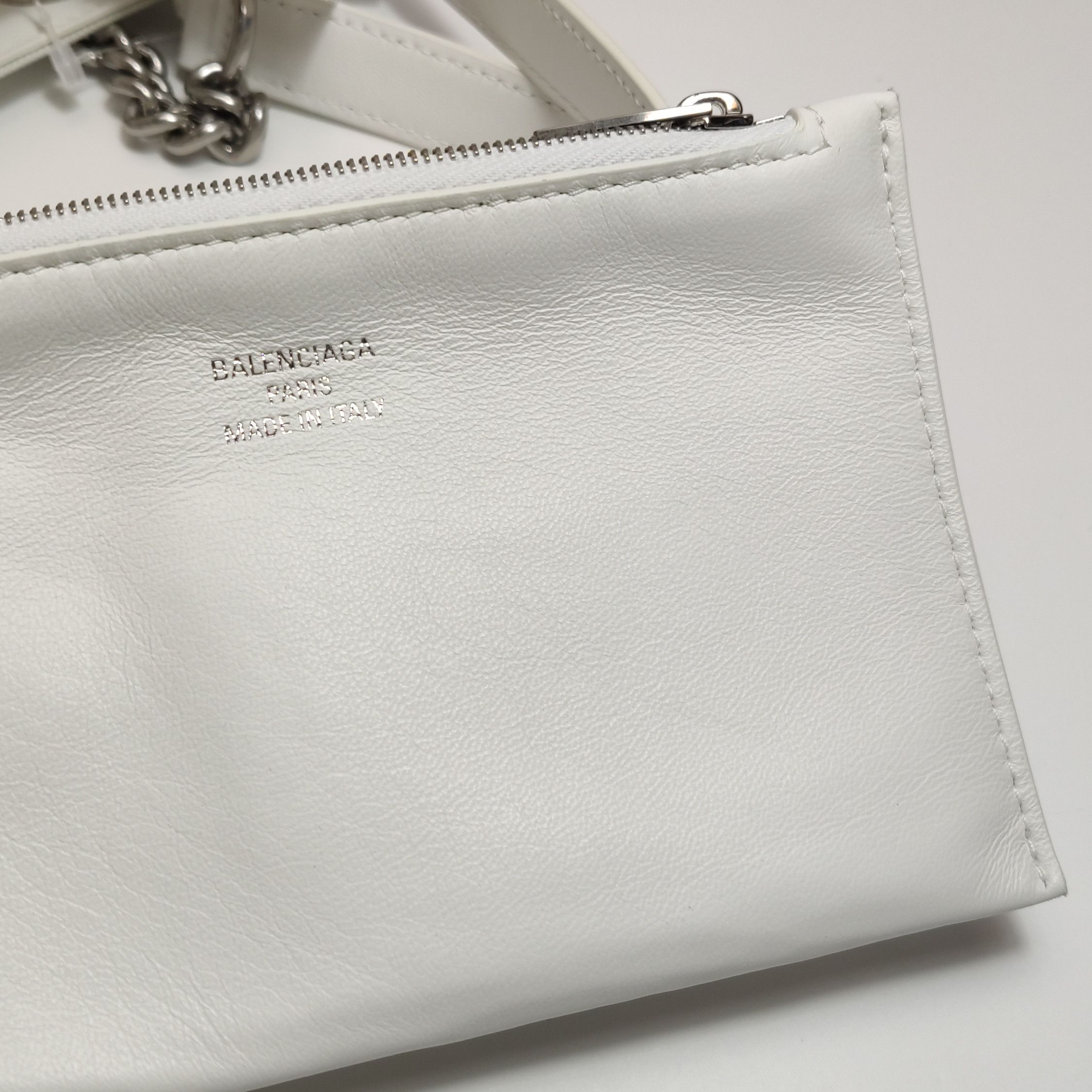 Balenciaga Balenciaga Women os Shoulder Bags Size ONE SIZE - 23 Thumbnail