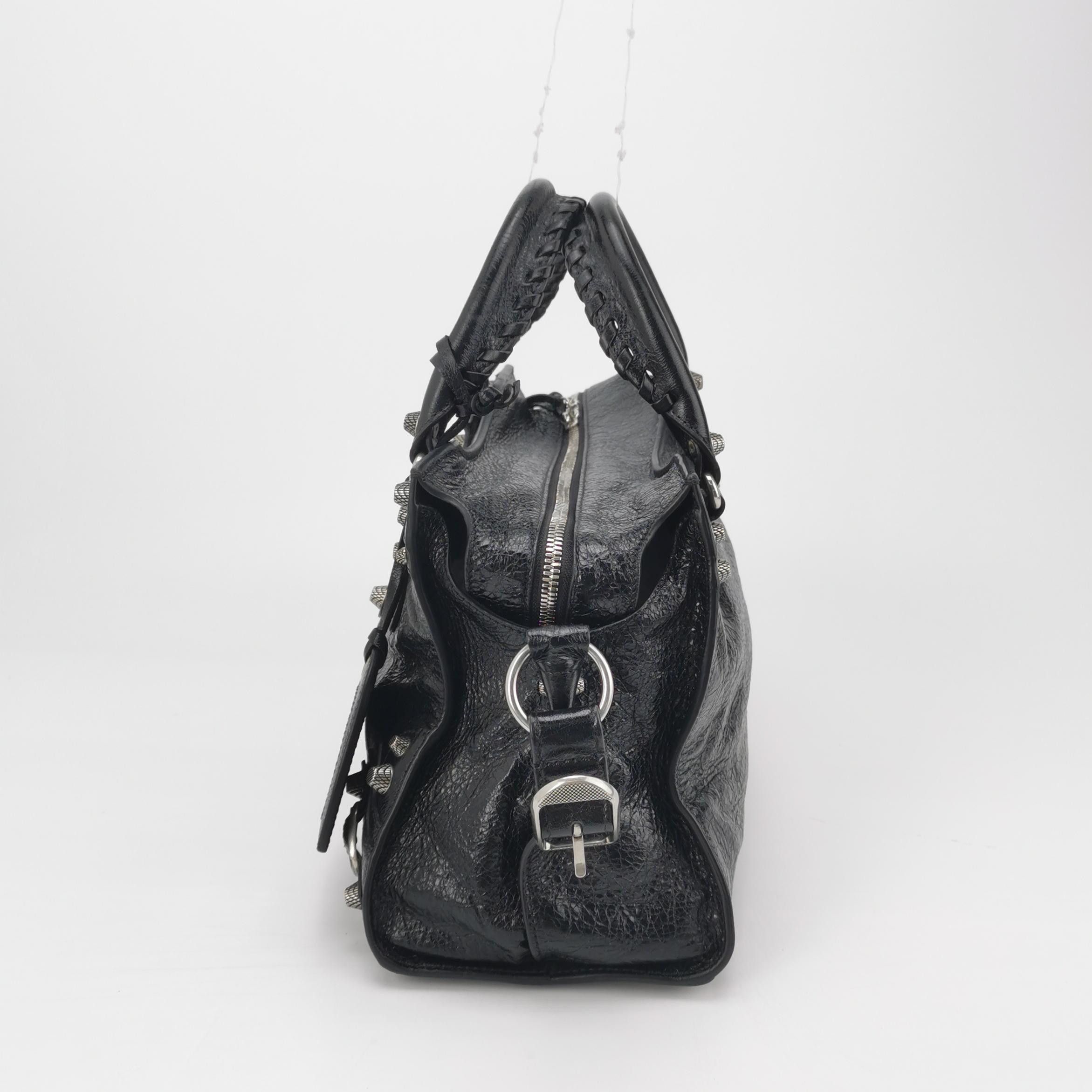 Balenciaga Balenciaga Women os Shoulder Bags Size ONE SIZE - 3 Thumbnail