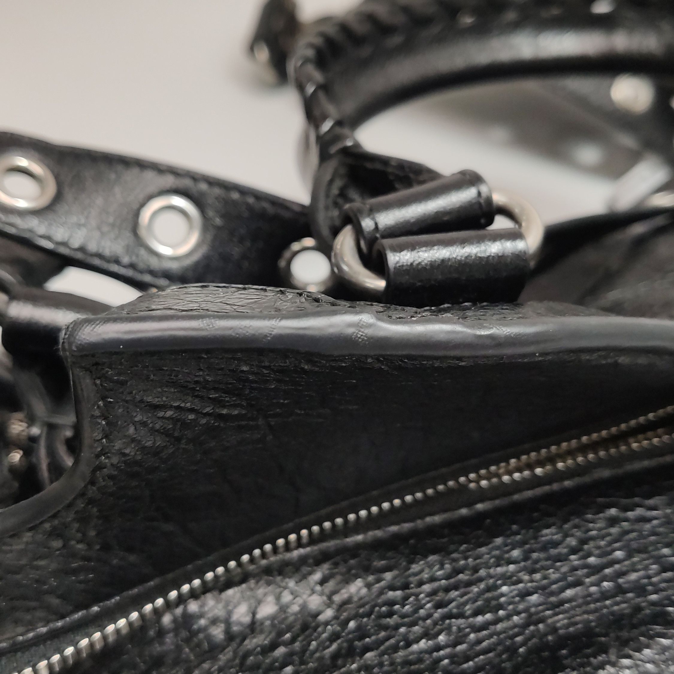 Balenciaga Balenciaga Women os Shoulder Bags Size ONE SIZE - 21 Thumbnail