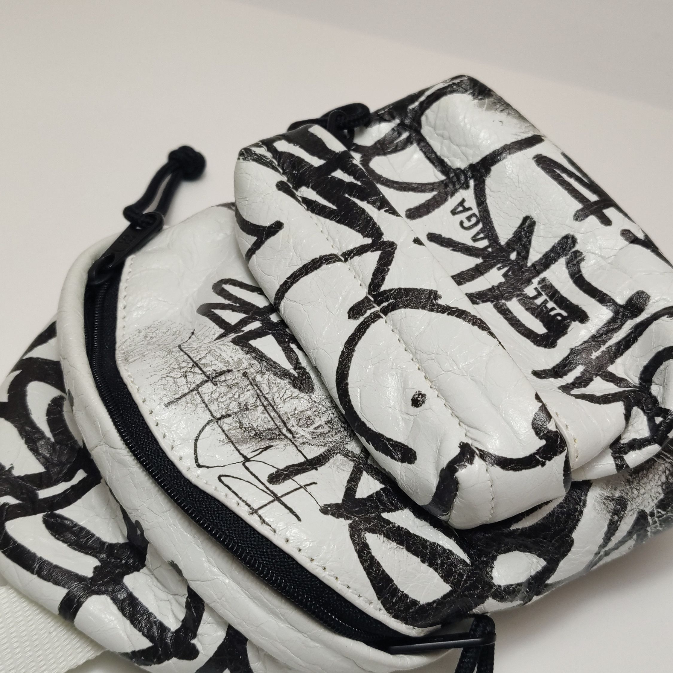 Balenciaga Balenciaga Women os Shoulder Bags Size ONE SIZE - 18 Thumbnail