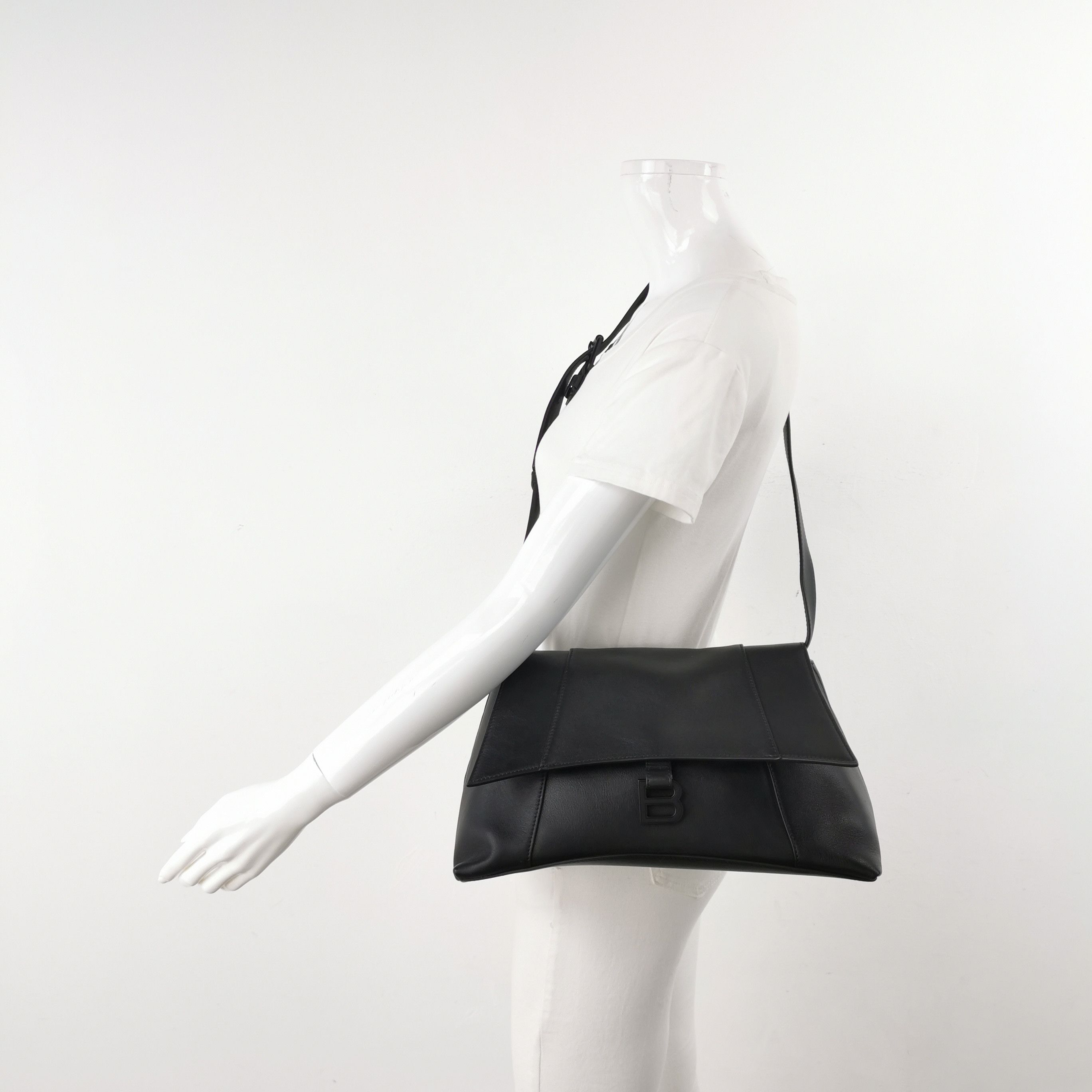 Balenciaga Balenciaga Women os Shoulder Bags Size ONE SIZE - 2 Thumbnail