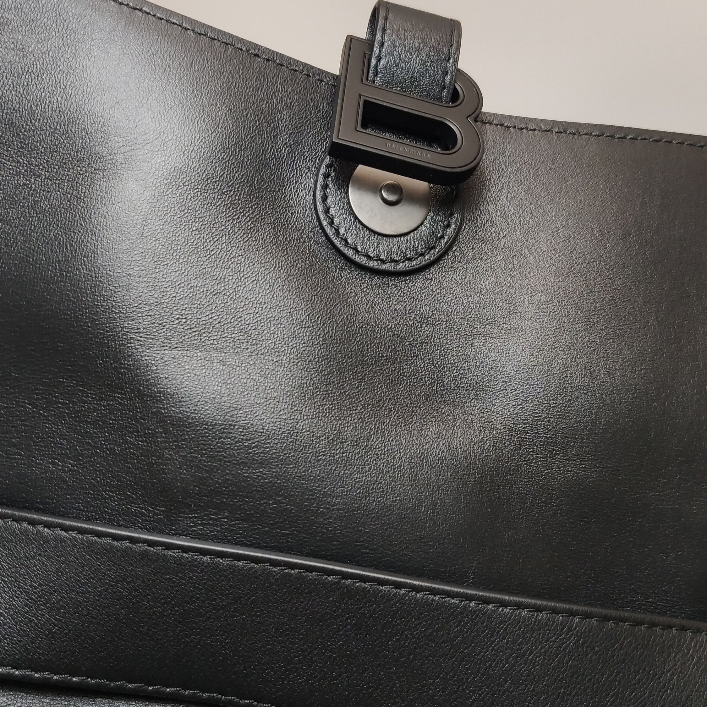Balenciaga Balenciaga Women os Shoulder Bags Size ONE SIZE - 20 Thumbnail