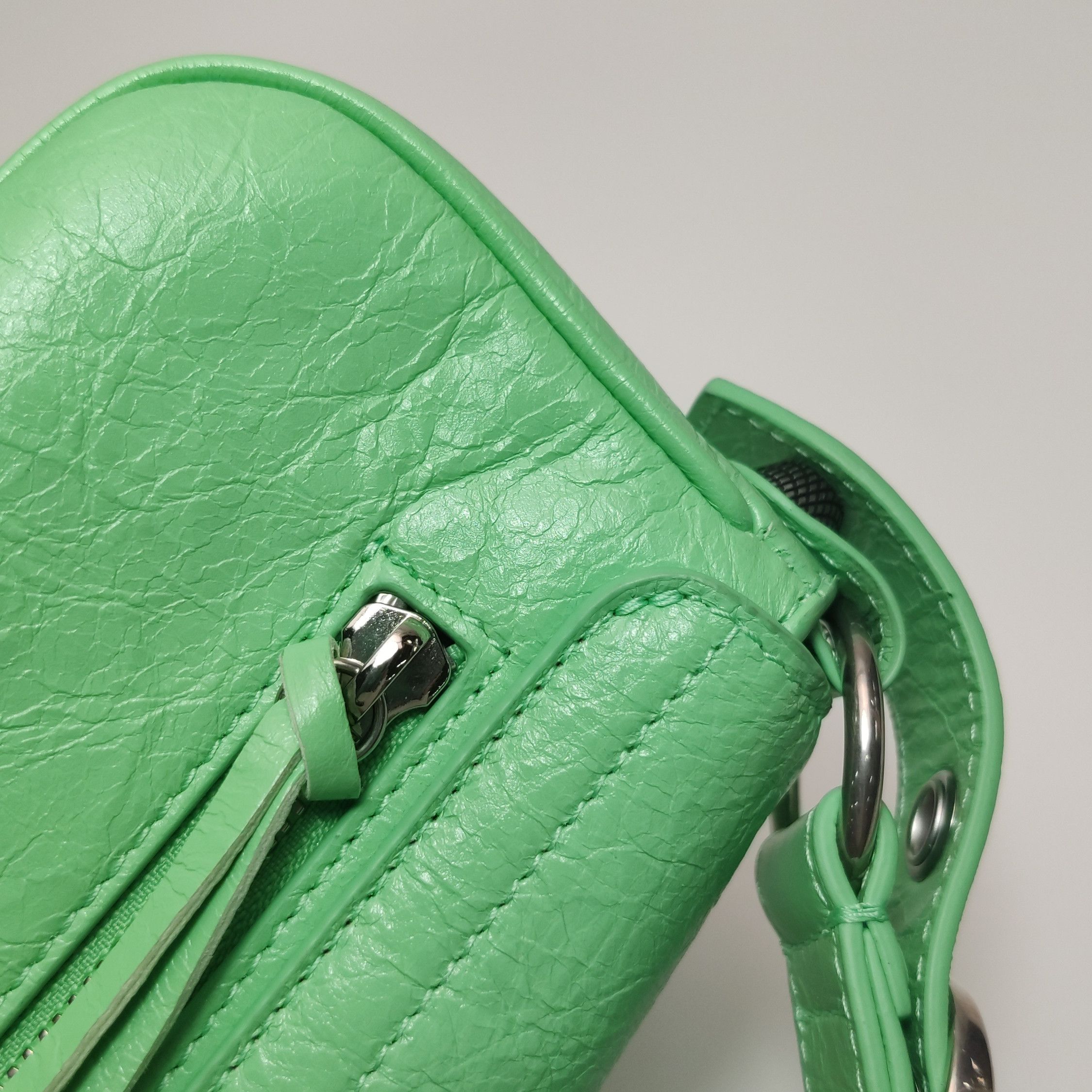 Balenciaga Balenciaga Women os Shoulder Bags Size ONE SIZE - 17 Thumbnail