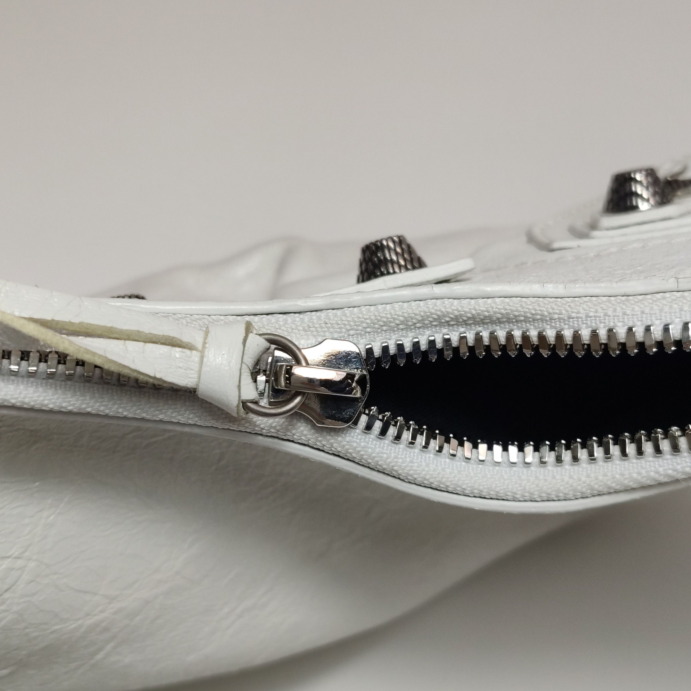 Balenciaga Balenciaga Women os Shoulder Bags Size ONE SIZE - 12 Thumbnail