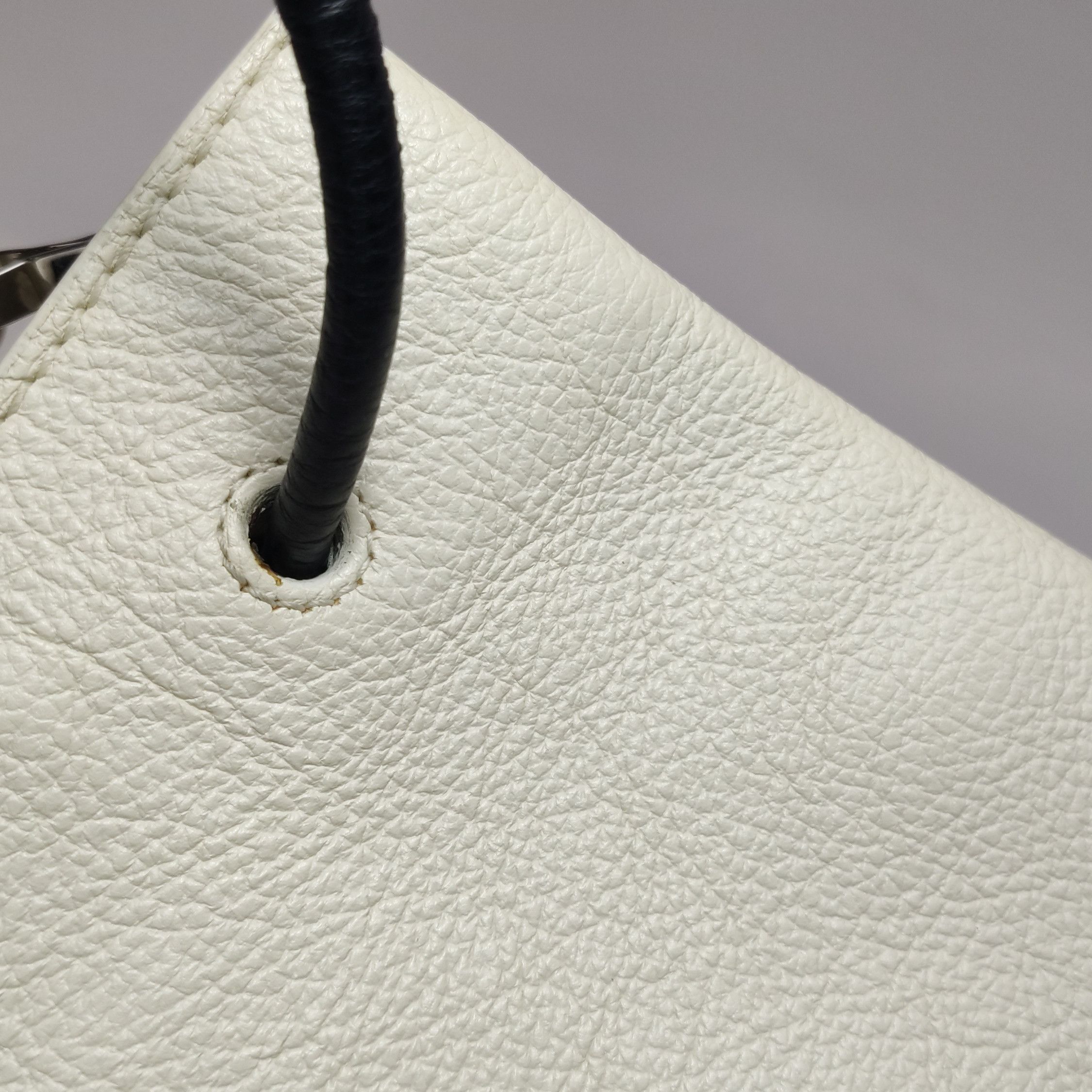 Balenciaga Balenciaga Women os Crossbody Bags Size ONE SIZE - 19 Thumbnail
