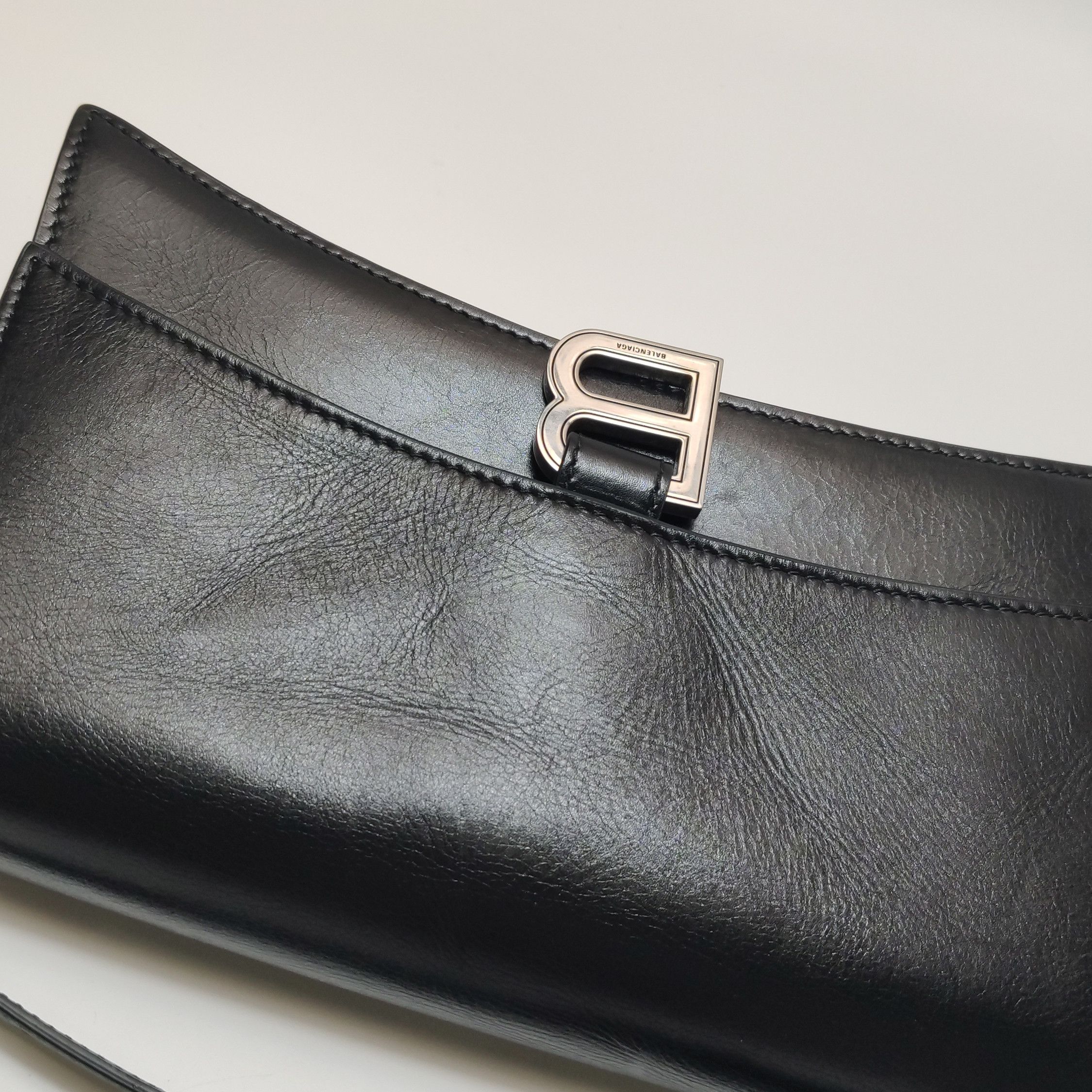 Balenciaga Balenciaga Women os Shoulder Bags Size ONE SIZE - 19 Thumbnail