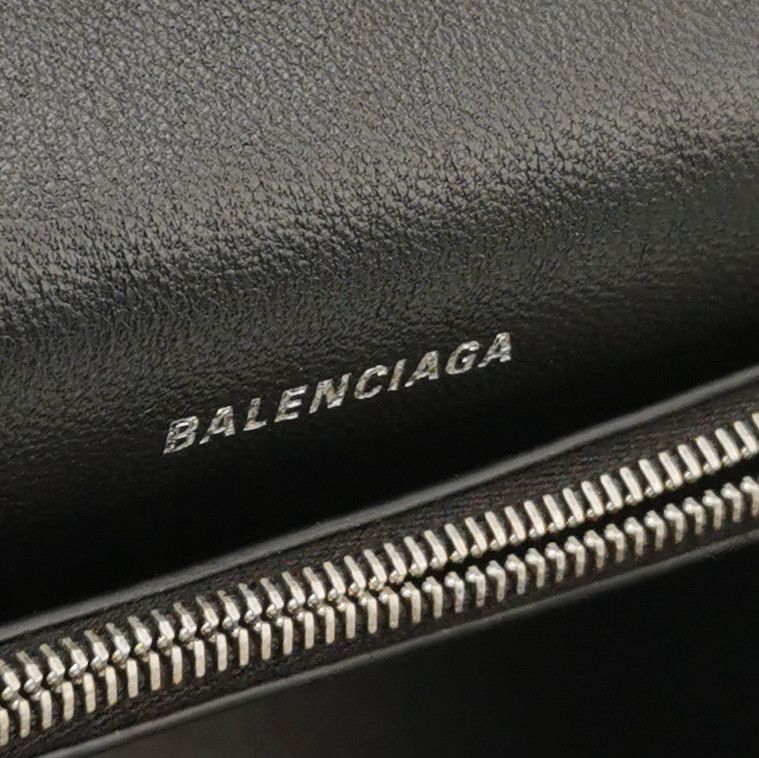 Balenciaga Balenciaga Women os Shoulder Bags Size ONE SIZE - 8 Thumbnail