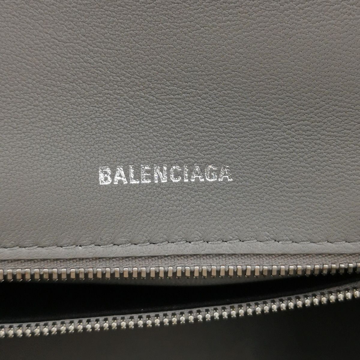 Balenciaga Balenciaga Women os Shoulder Bags Size ONE SIZE - 8 Thumbnail