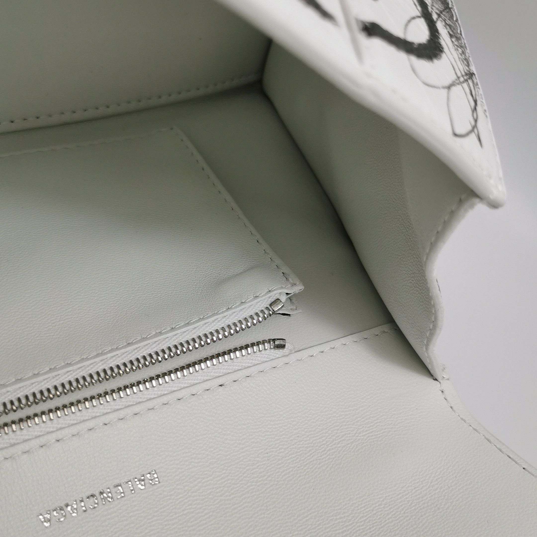 Balenciaga Balenciaga Women os Crossbody Bags Size ONE SIZE - 16 Thumbnail
