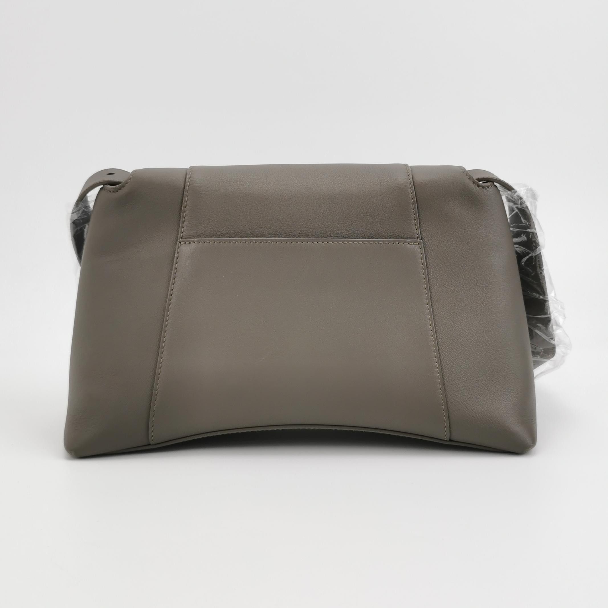 Balenciaga Balenciaga Women os Shoulder Bags Size ONE SIZE - 5 Thumbnail