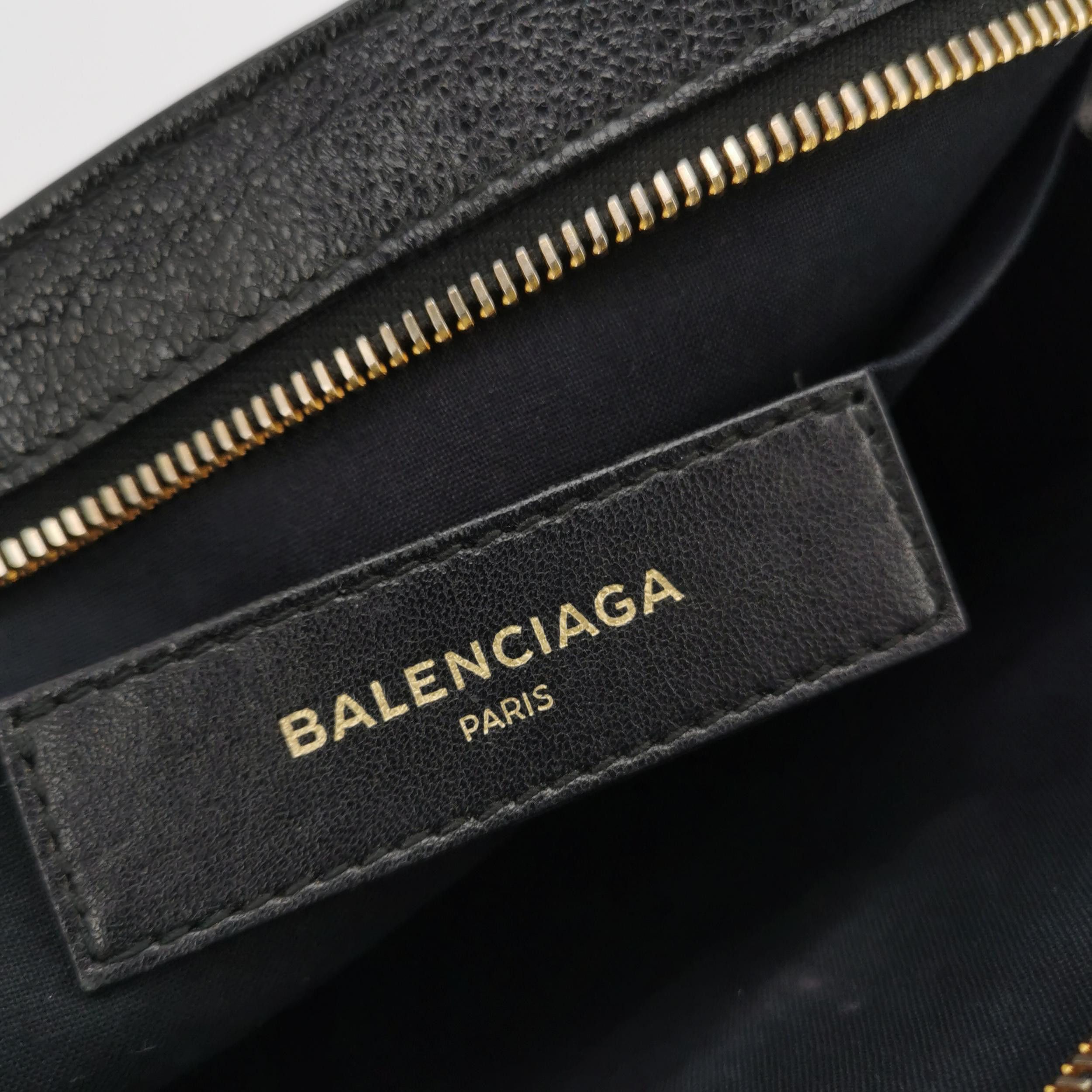 Balenciaga Balenciaga Women os Crossbody Bags Size ONE SIZE - 8 Thumbnail