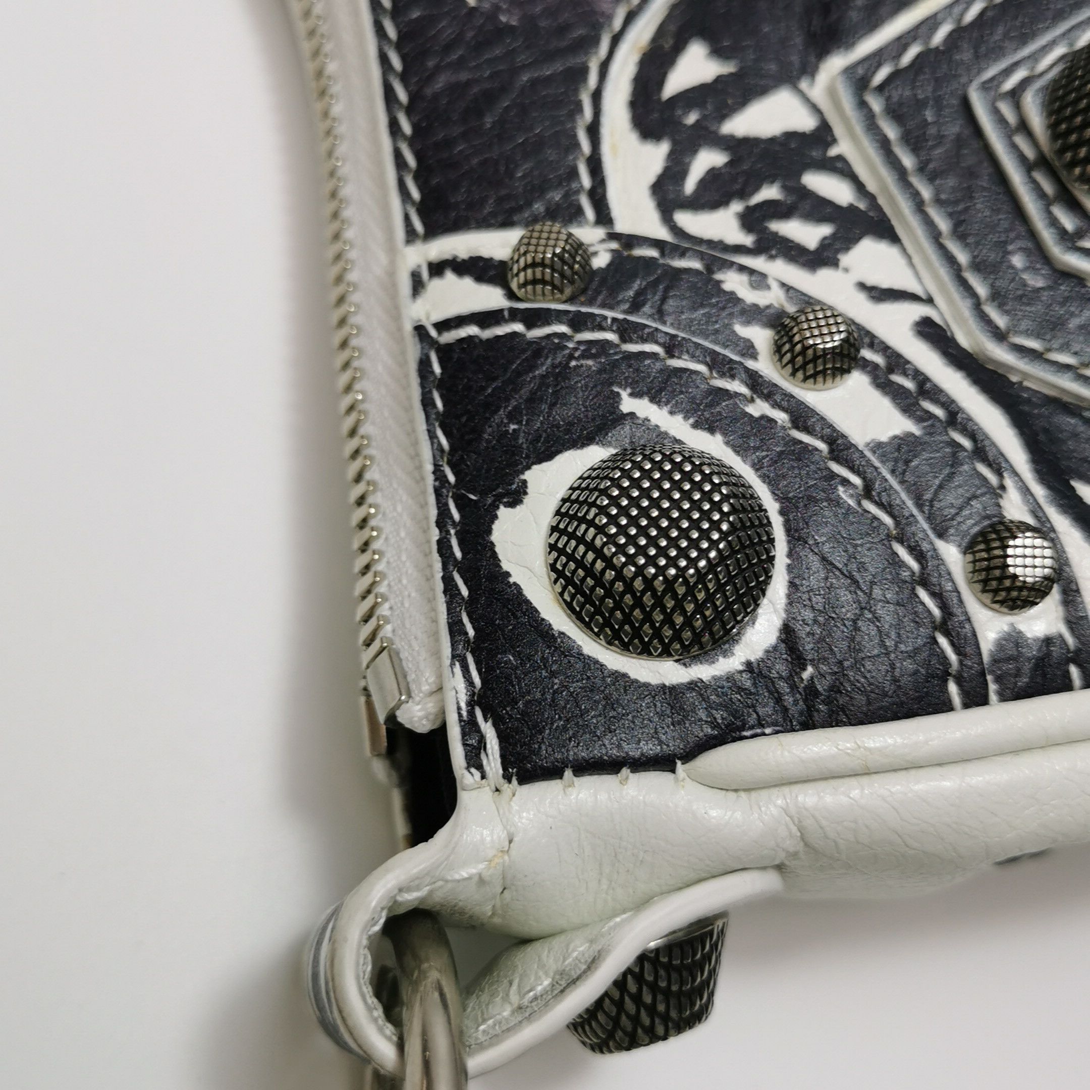 Balenciaga Balenciaga Women os Shoulder Bags Size ONE SIZE - 18 Thumbnail