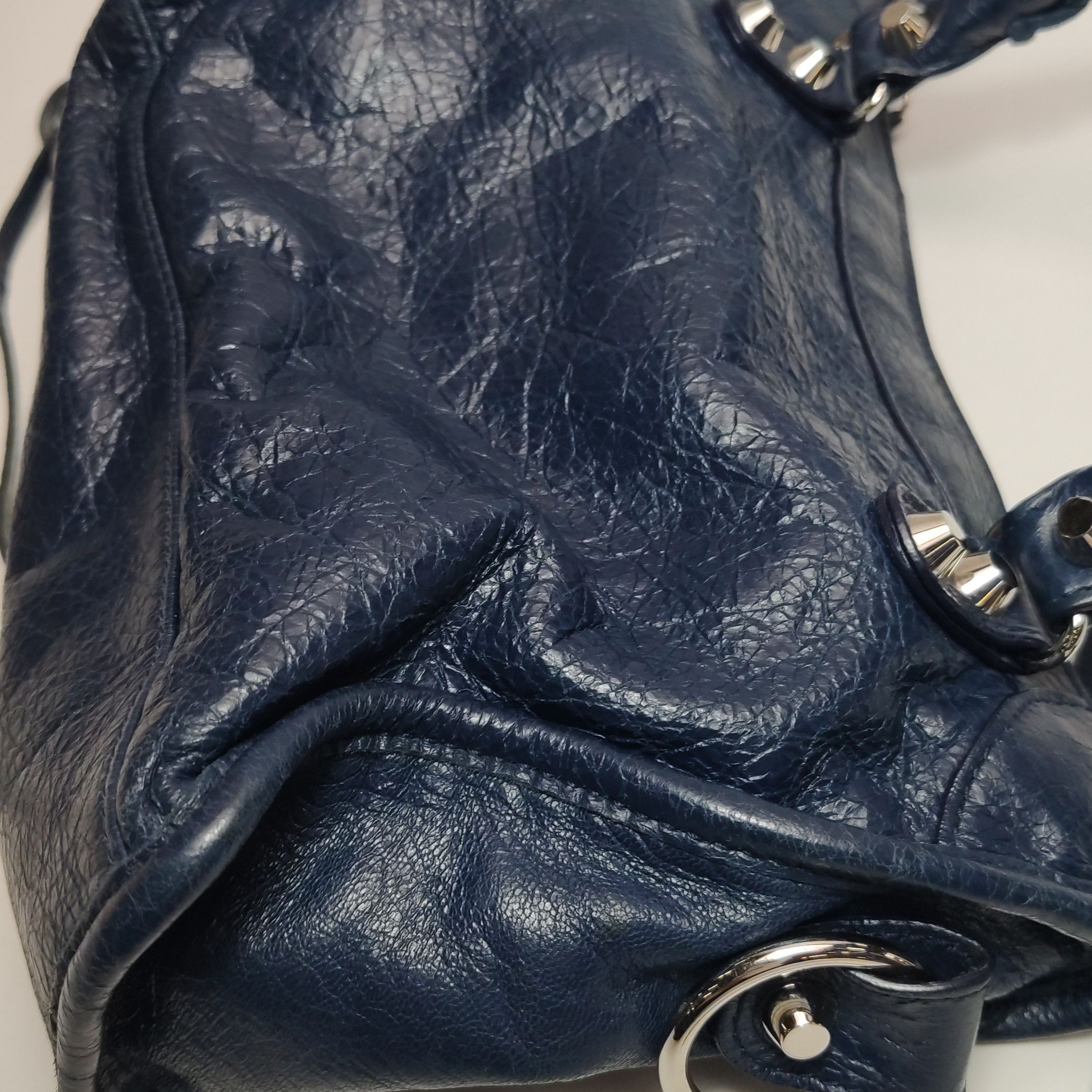 Balenciaga Balenciaga Women os Shoulder Bags Size ONE SIZE - 24 Thumbnail